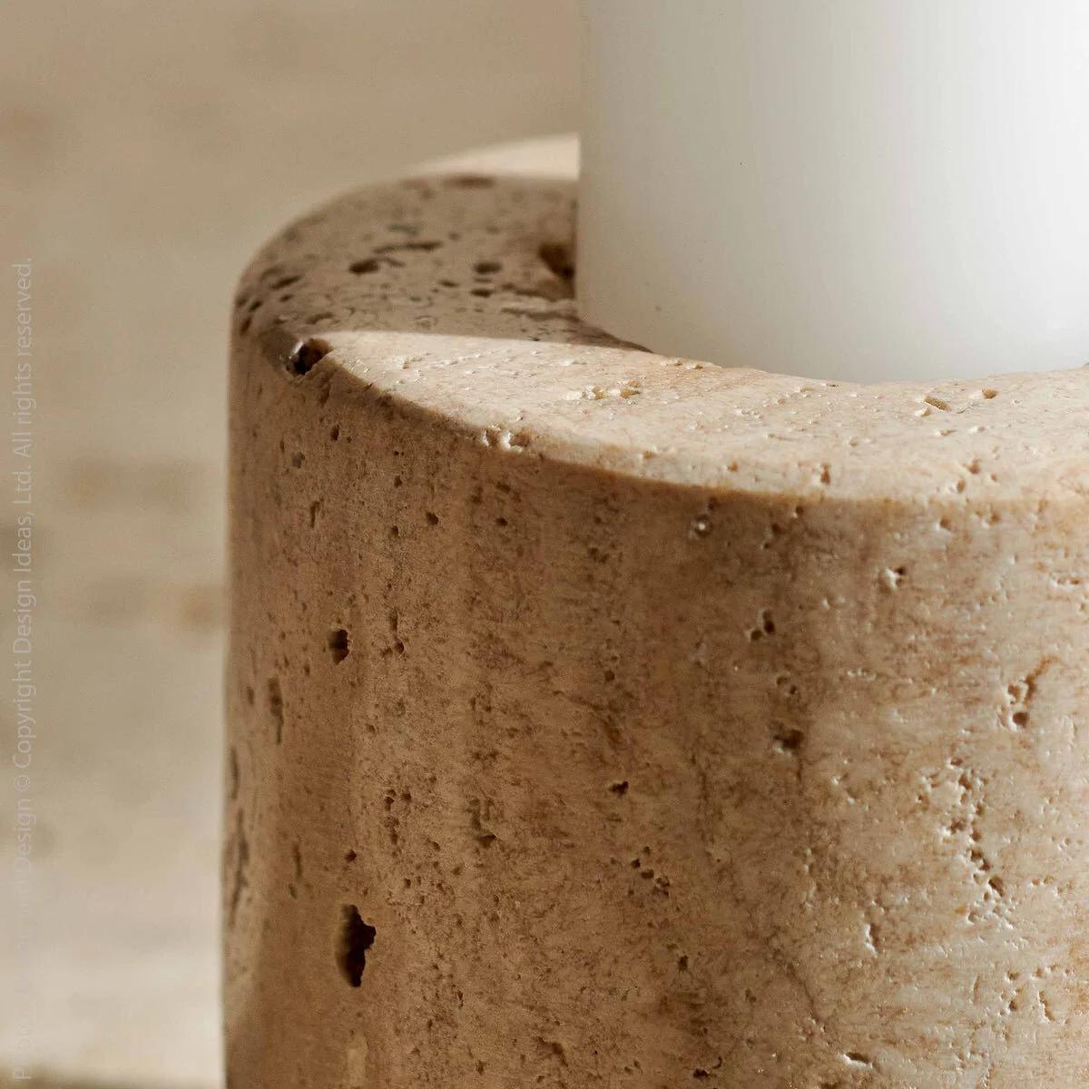 8DA0AE86-F679-4F8B-8C3C-15FAFEDF4E3C