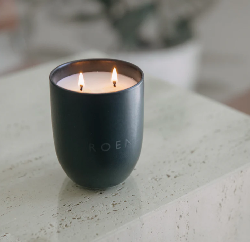 SACRÉ-candle-roen.png