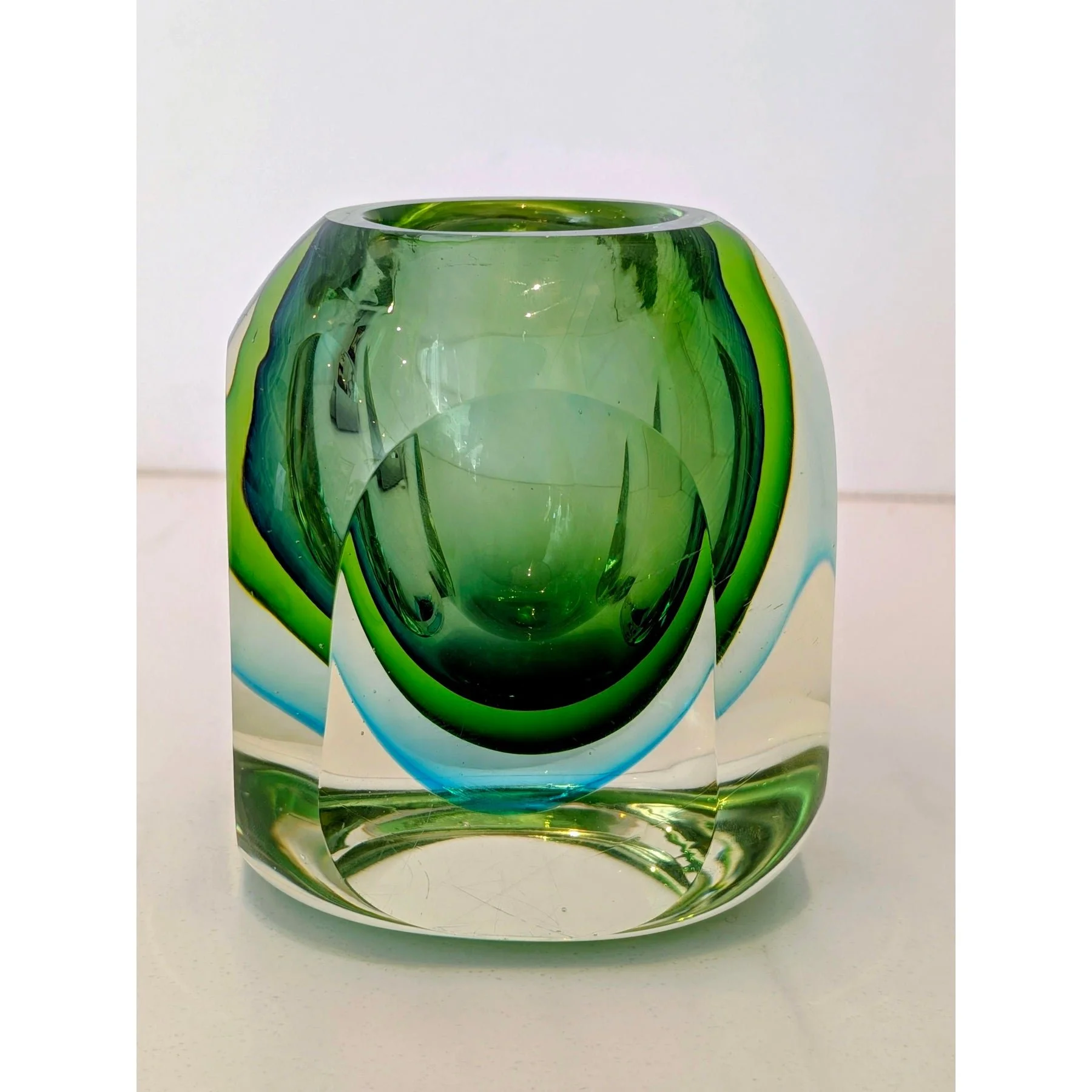 Vintage Murano sommerso vase with faceted clear crystal body, side view
