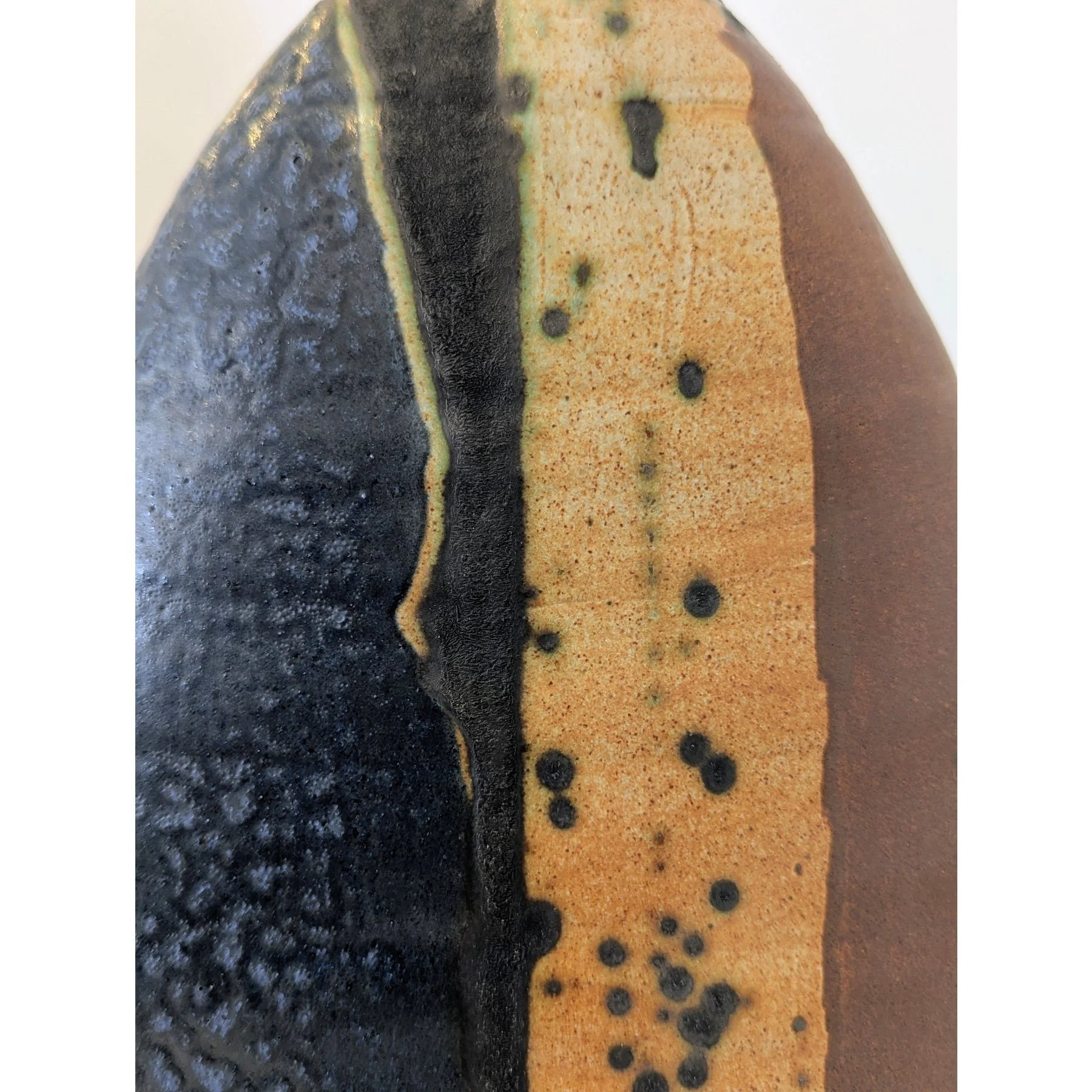 james-berloff-ceramic-vessel-segmented-glaze-ovoid-6849.jpeg
