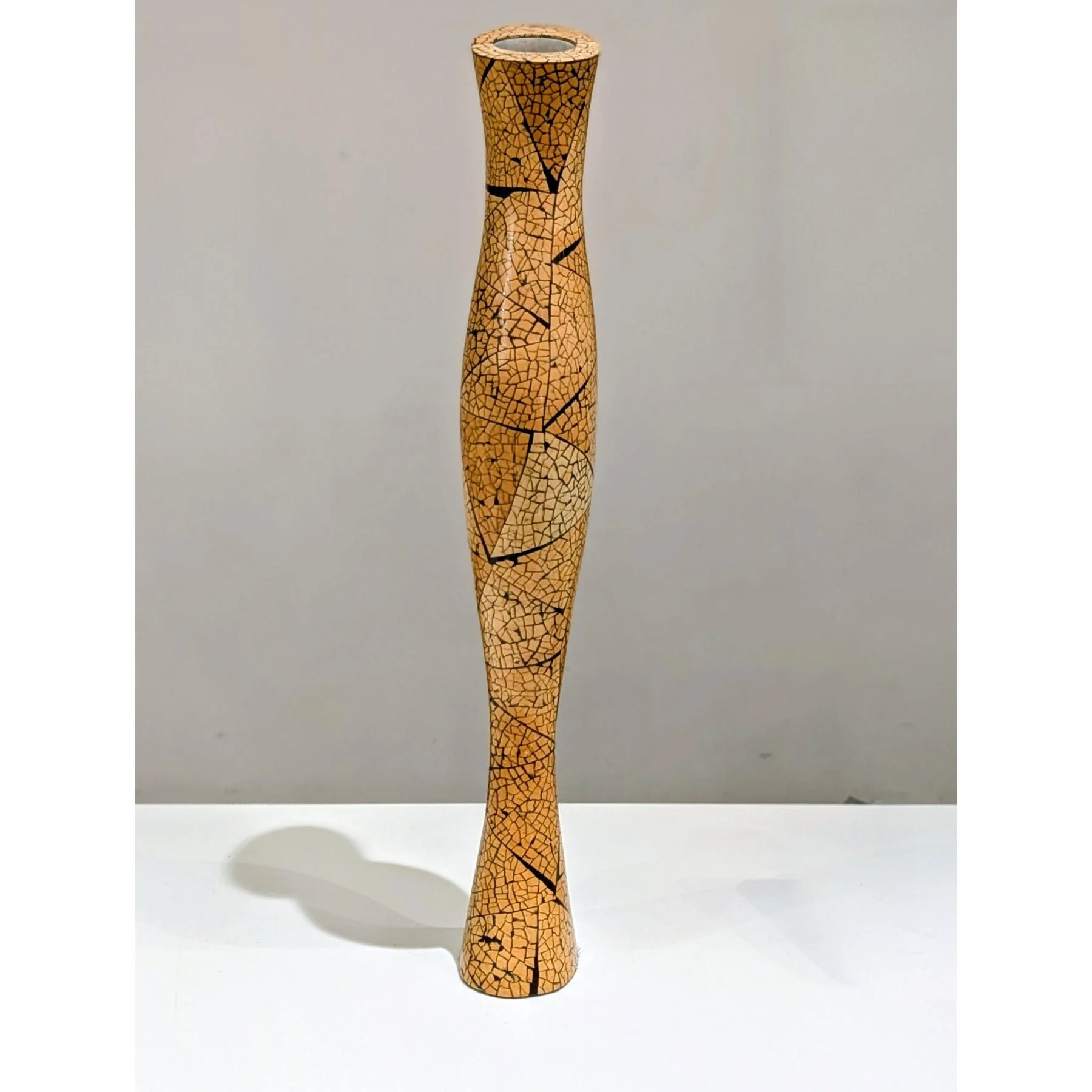 r-and-y-augousti-style-eggshell-lacquer-tall-sculptural-spindle-vase-1600.jpeg