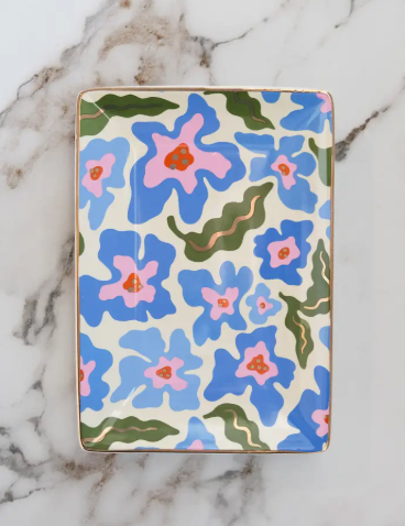 Close-up of the Trippy Daisies Trinket Dish, highlighting the details of the design and the 10k gold rim.