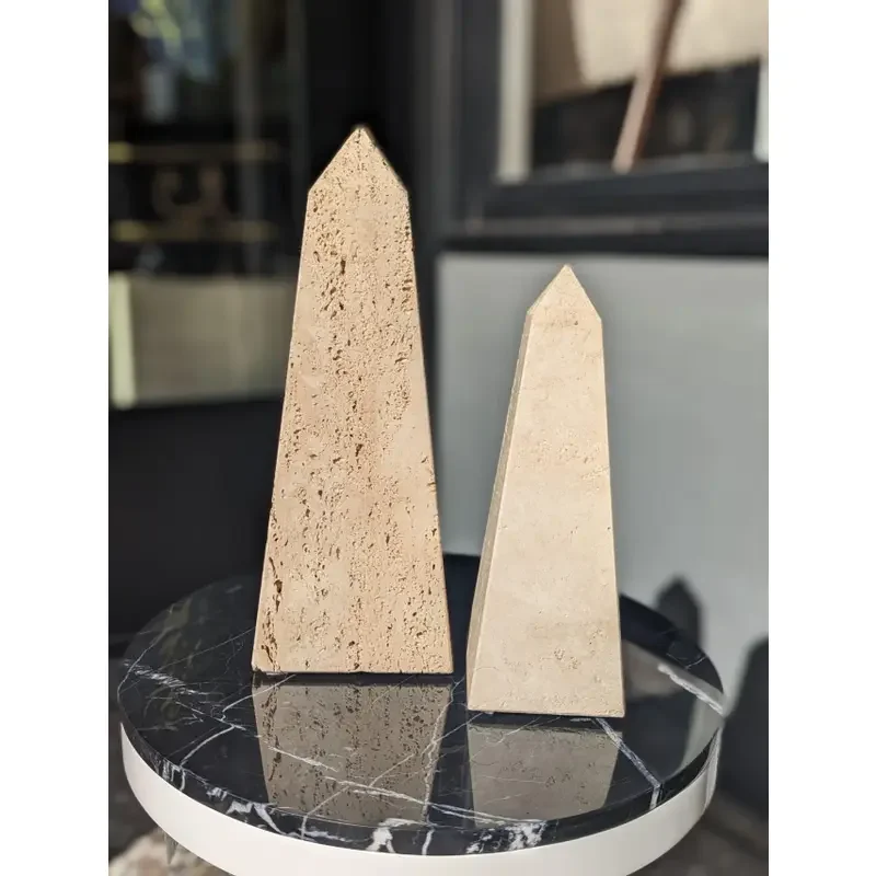travertine-obelisk-4170.webp