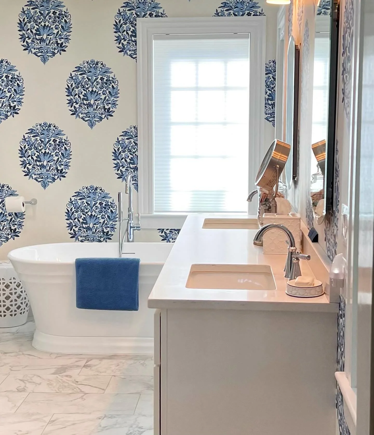 We love a pop of color in the bathroom using fun wallpaper! Come check out our wallpaper collection to find the perfect one for you :) We carry brands like Anna French, Thibaut, Morris &amp; Co, Sanderson, Schumacher, Pierre Frey, and more! 
.
.
.
.
