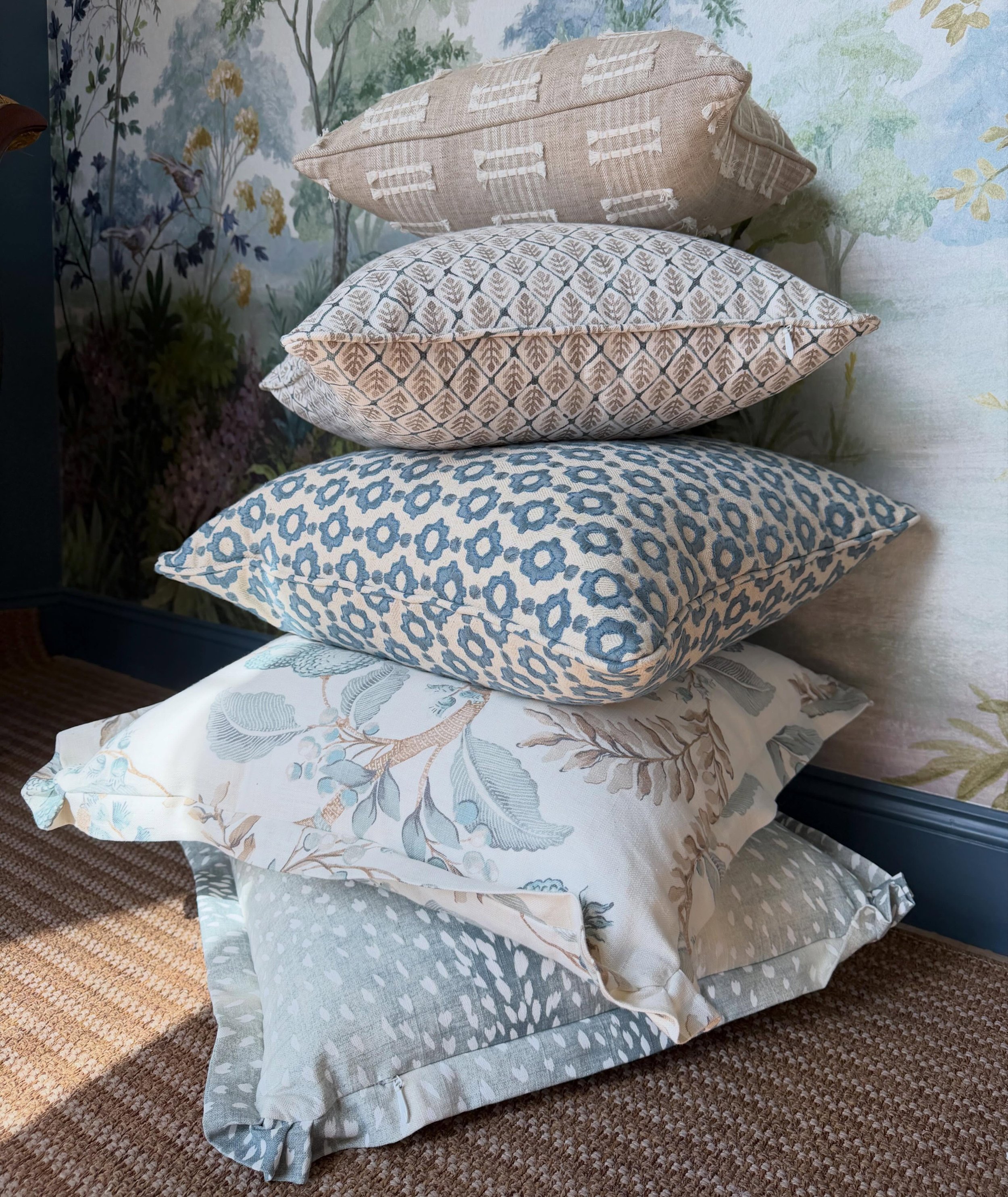 Pillows galore! Come check out our selection of fabrics and pillow styles to customize your home! All pillows hand made in house :) 
.
.
.
.
#throwpillows #mainehome #kennebunkport #interiordesign #fabrics