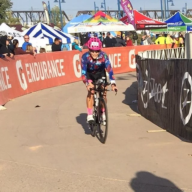 Action time. #ironmanarizona
Water 60 degrees. ✔️
Sunny skies, patience and letting an Ironman day work it’s magic. « Nothing beats a smiling athlete » says every coach.