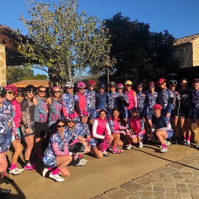 Cheeks hurt from smiling so much with this crew of Dixie Devils @dixiedevilsport over three days of training together. Thanks to DD founder @meredith_zohar the tone was participation, community, pretty outfits, pushing boundaries, confirming goals, celebrating « us » and making friends.
In a sport filled with competitive agendas, hard cores, more is « betters » and fleeting efforts, it was not only refreshing but also validating that true longevity is based in something deeper than our individual needs.
Ladies, you all impressed. Minute to minute. Hour to hour.
Keep perspective. Stay pretty. Own your place in this crazy sport. Look after your whole self.
Brite Coaching is better for knowing you and learning your dreams.
See you at start lines to celebrate you at finish lines.
#dixiedevilsport #britecoach @garneau @rokasports @cranksports @dixiedevilsport