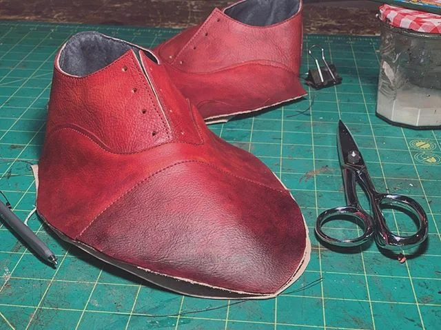 So, I&rsquo;m just a little (read: A LOT) behind on my shoe posts! My fierce fire babies are still back in Sante Fe waiting for their final soul sanding, polish, shine, and stone/brass detailing. The plan is to finish &lsquo;em this fall/winter post-