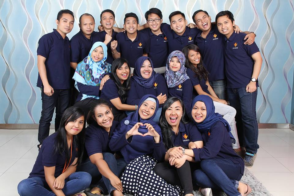 Albert with his classmates from the IELTS Preparation Class by LPDP