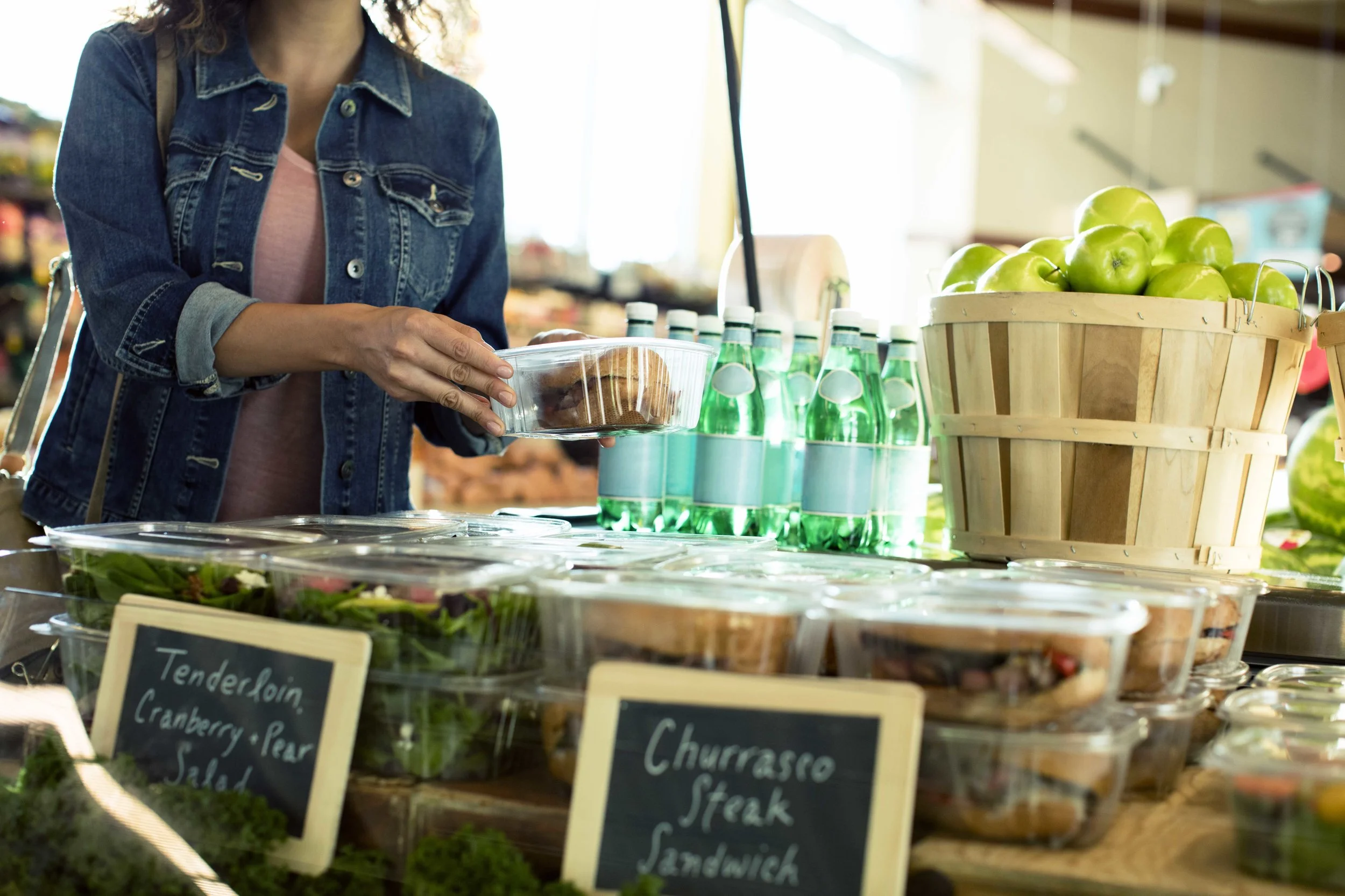 grocery store warady.jpg