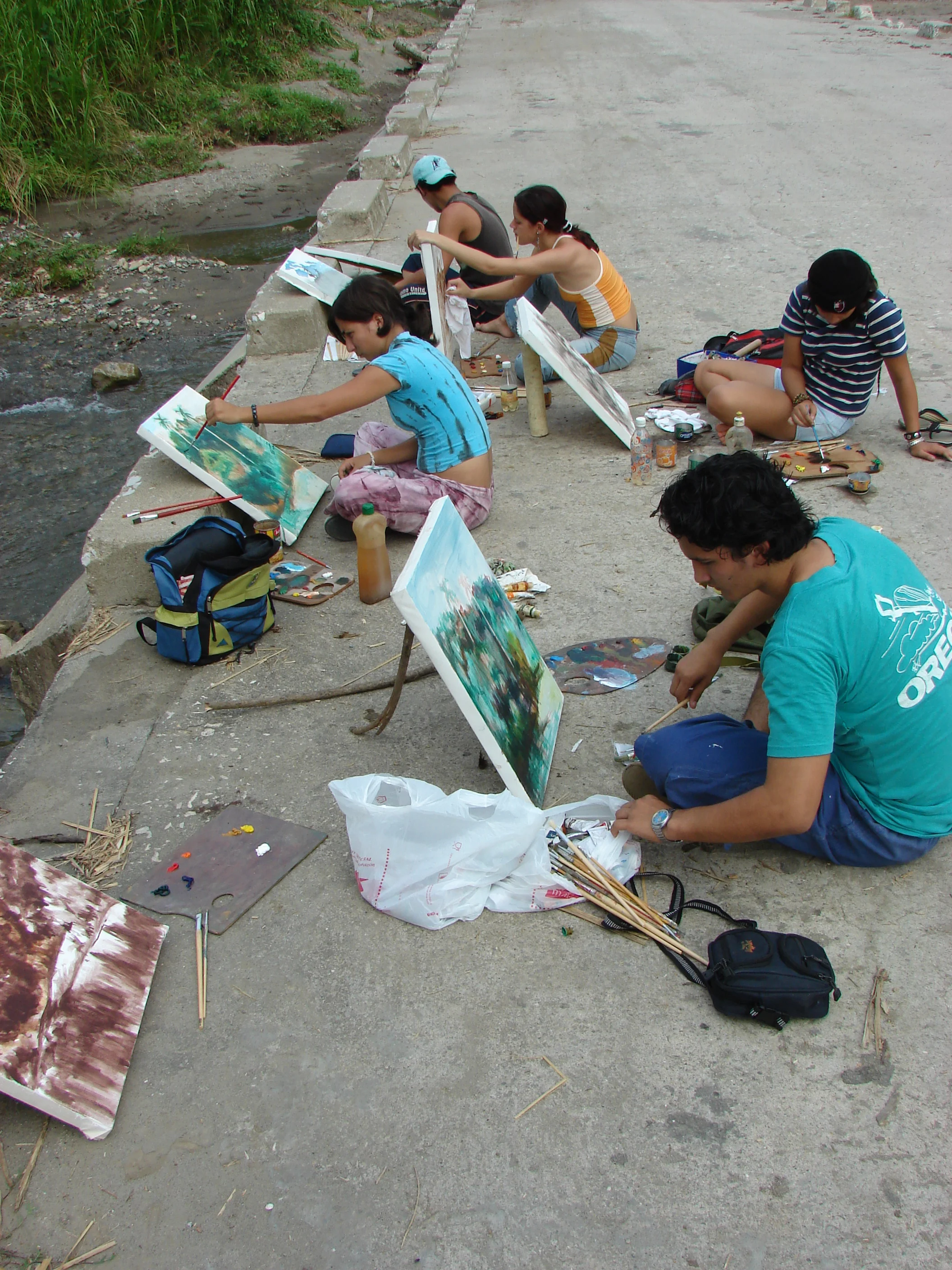 I think this was 2008 (?) not sure rghit now, with a bunch of people from my art school painting landscape from nature! (hope they don't mind the picture XD)