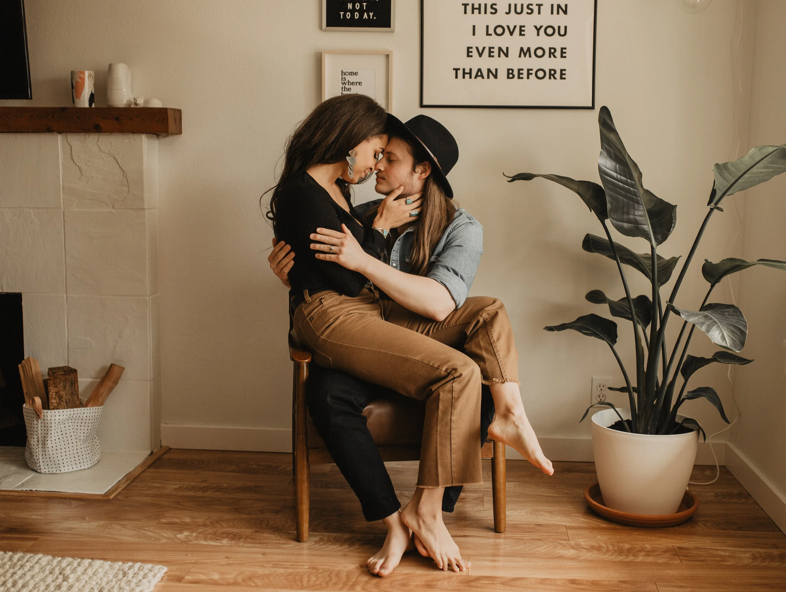 Cozy, indoor + Portland session