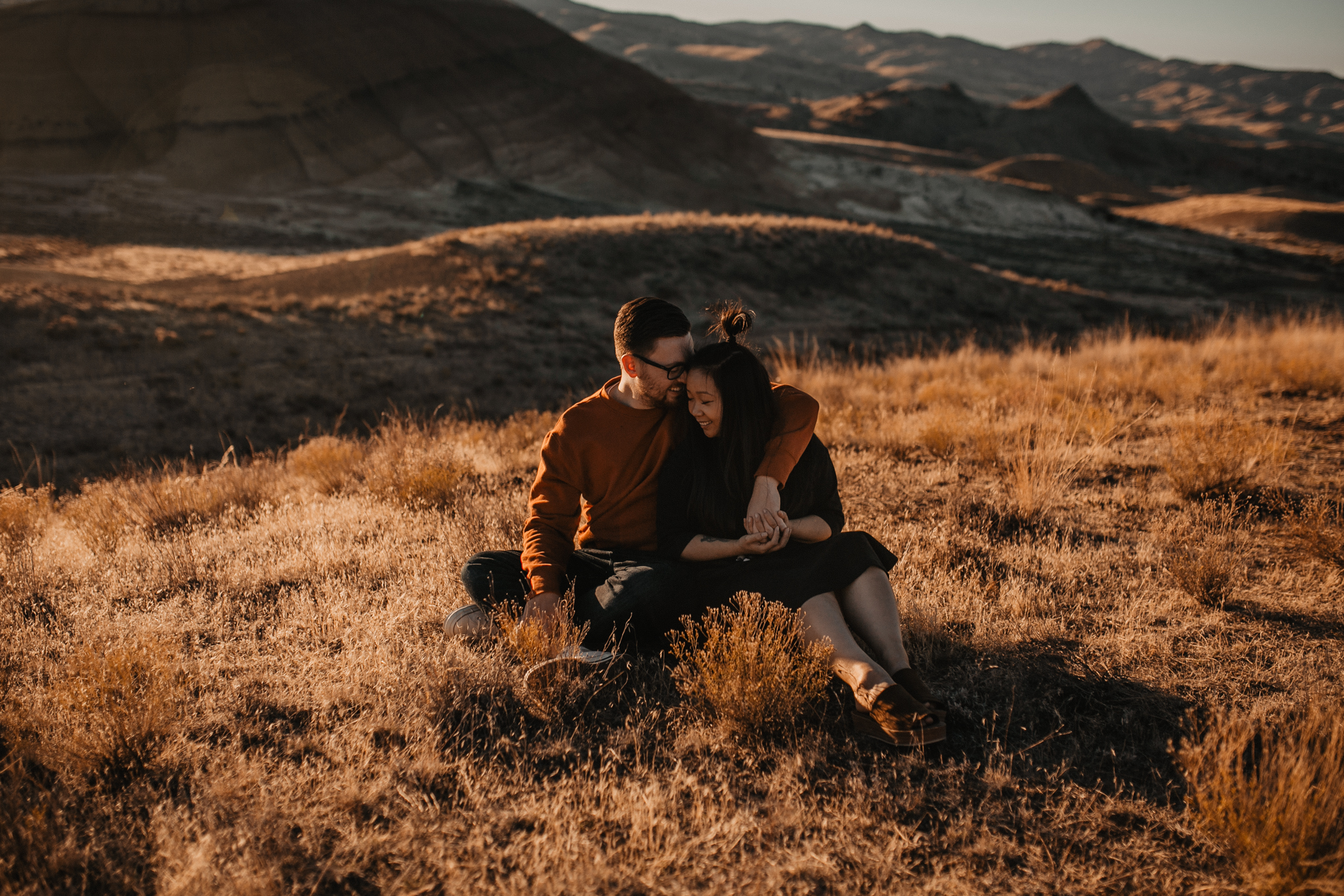 painted-hills-oregon-couple-photos-137.jpg