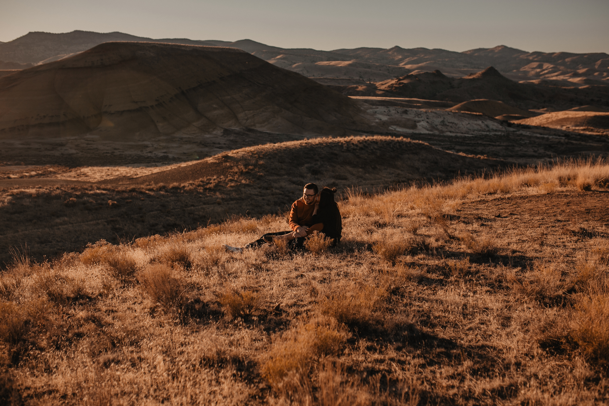 painted-hills-oregon-couple-photos-140.jpg