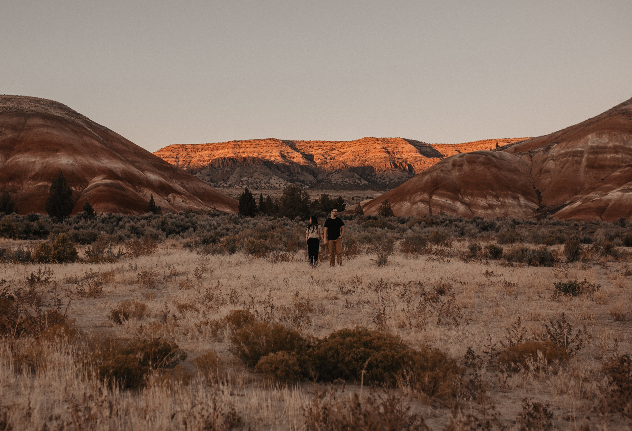 painted-hills-oregon-couple-photos-149.jpg