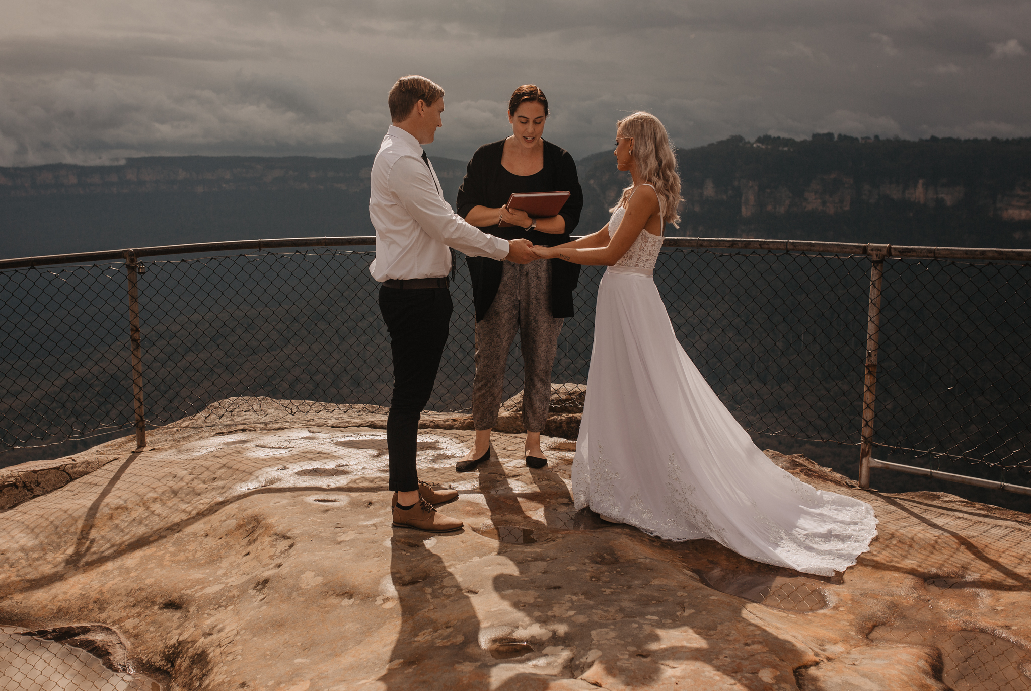 Australia Blue Mountain elopement ceremony