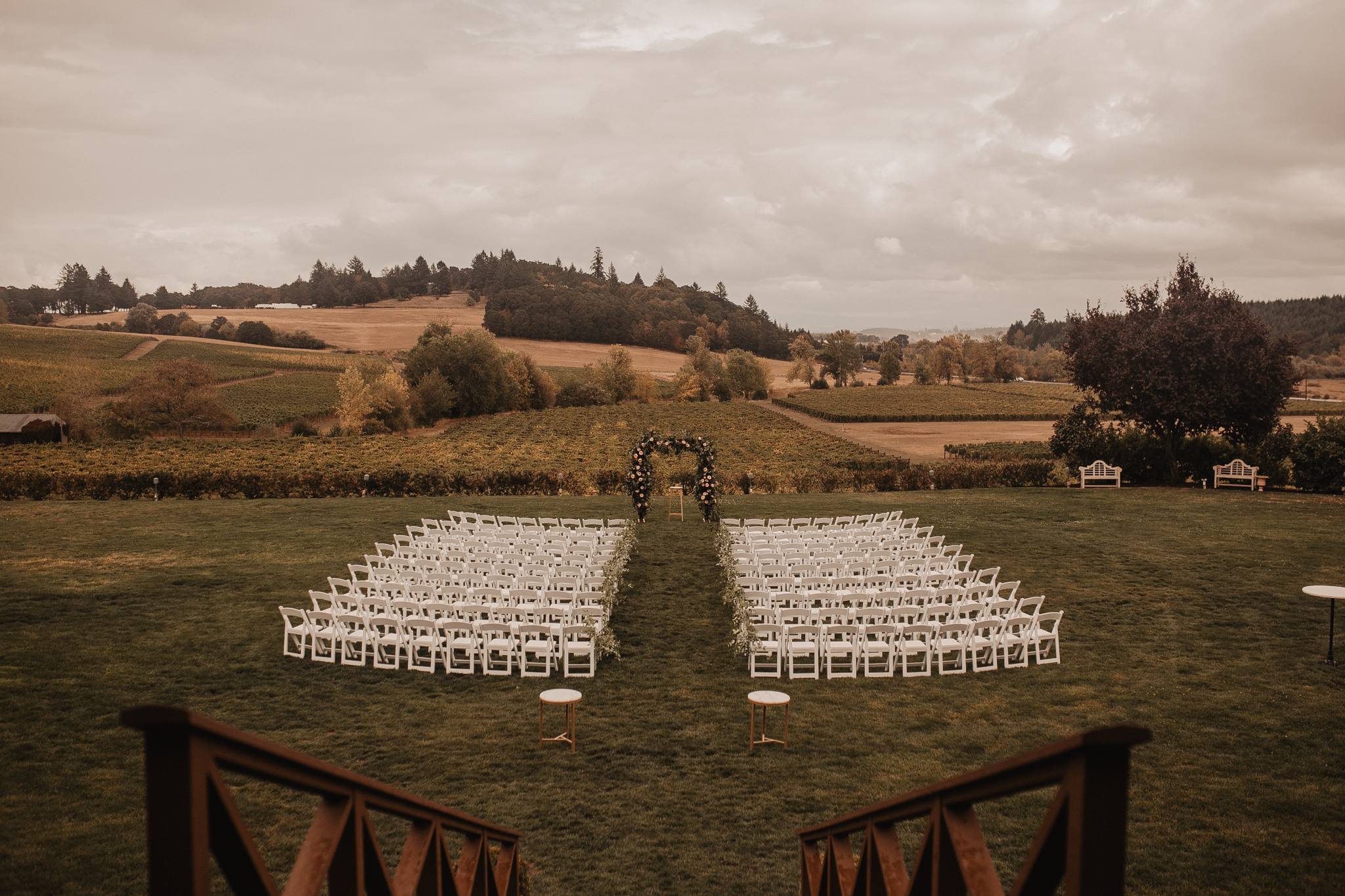 zenith-vineyard-oregon-summer-wedding-428.jpg