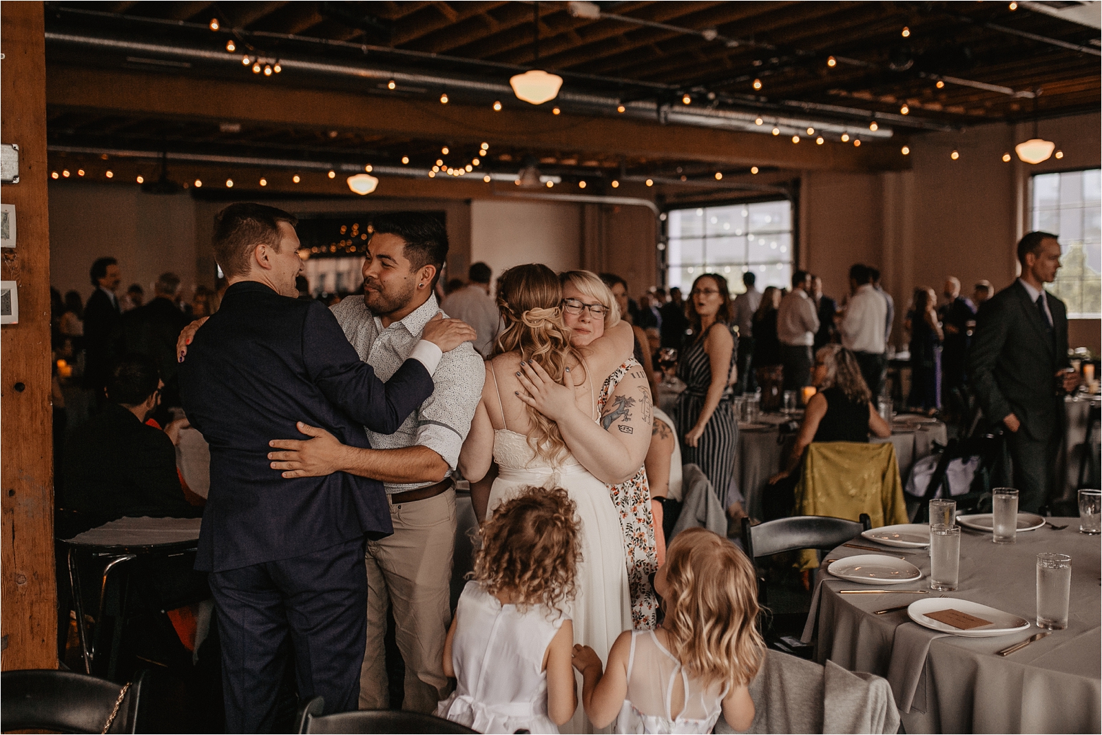 castaway-portland-oregon-urban-wedding_0107.jpg