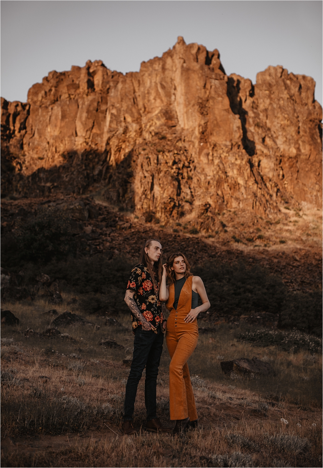 Central Oregon Desert Couple session with stylish trendy couple