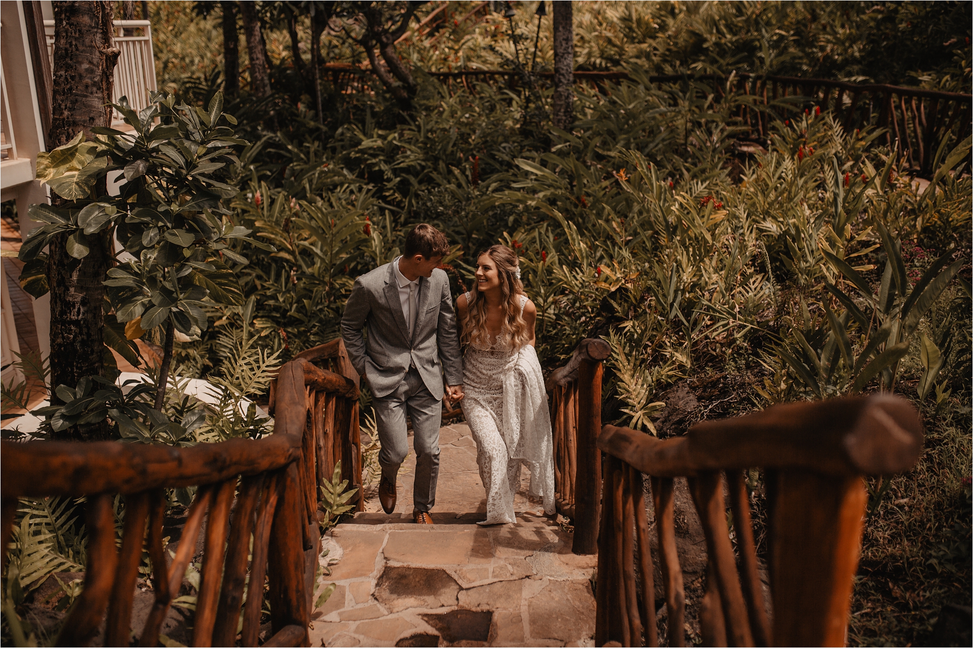 maui-hawaii-intimate-tropical-wedding_0021.jpg