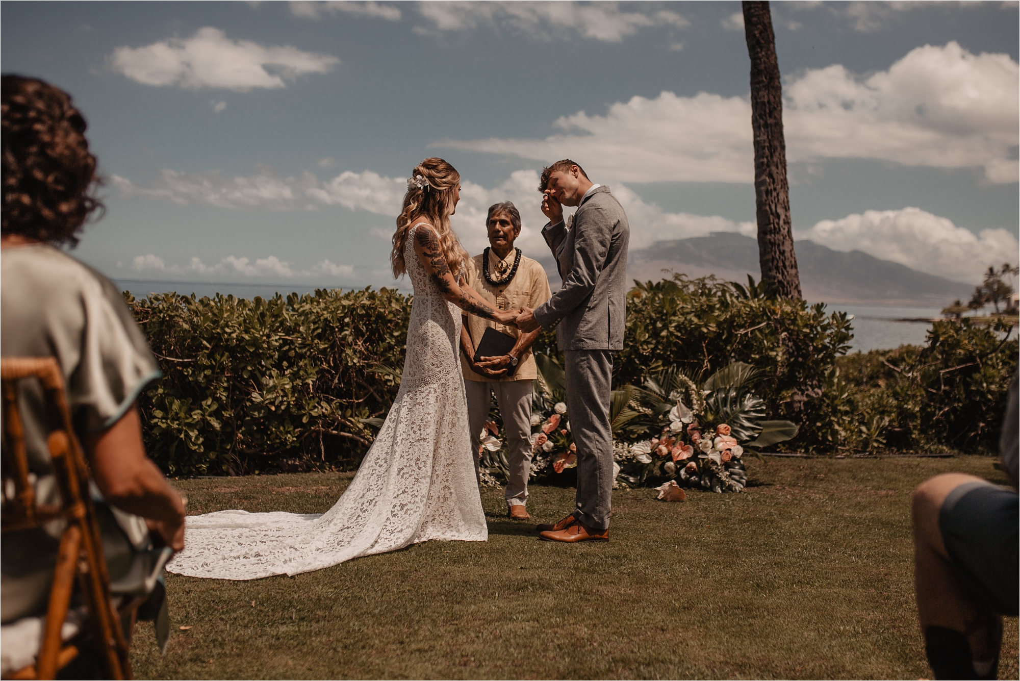maui-hawaii-intimate-tropical-wedding_0030.jpg
