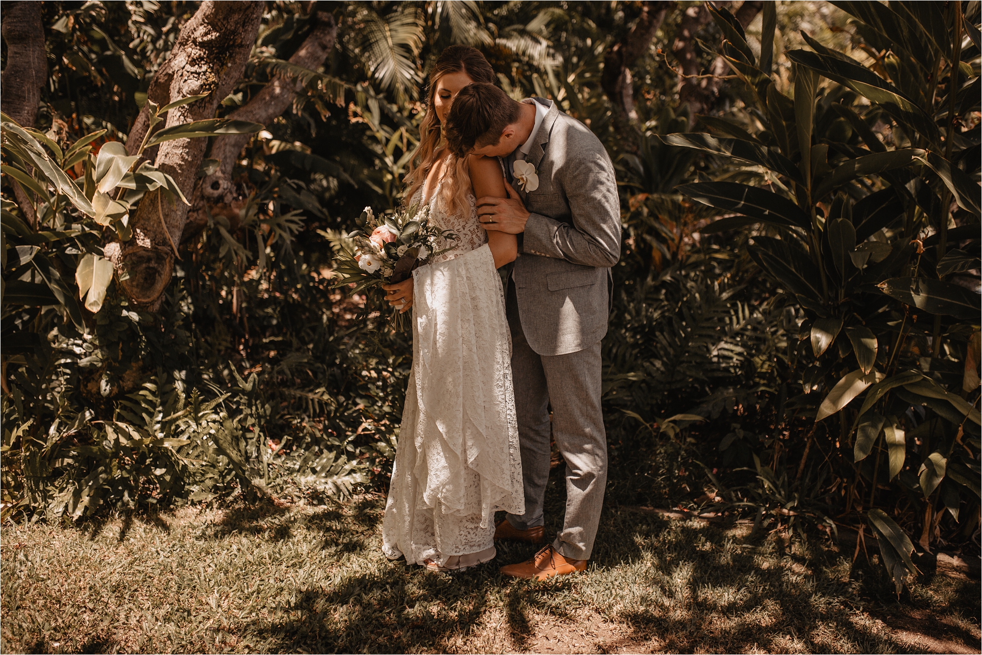 maui-hawaii-intimate-tropical-wedding_0053.jpg