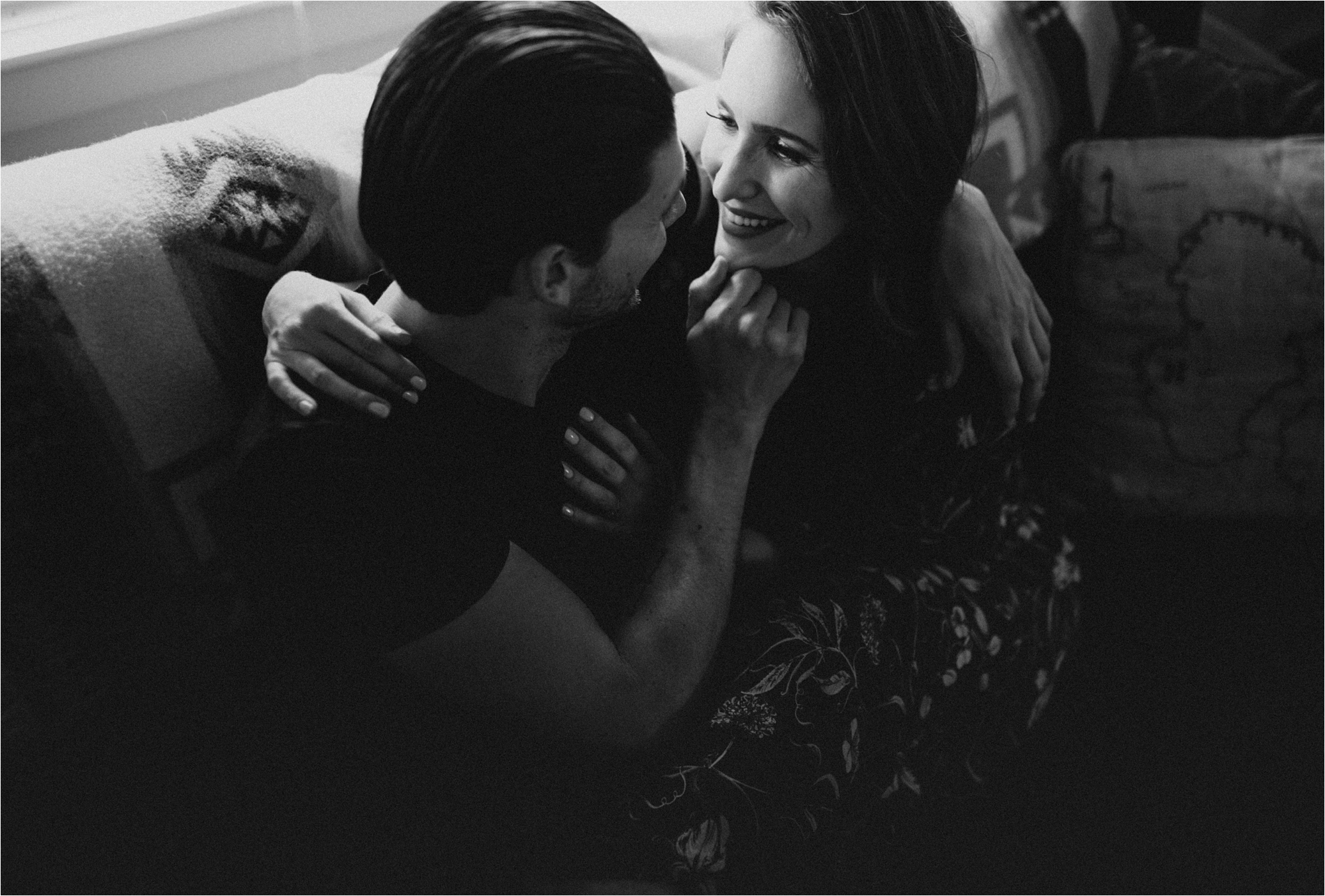 downtown-portland-in-home-couples-session_0001.jpg