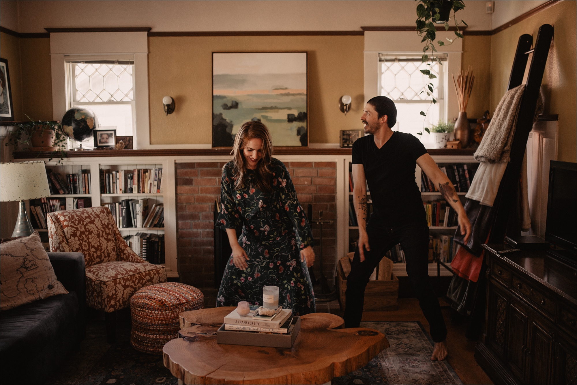 downtown-portland-in-home-couples-session_0011.jpg