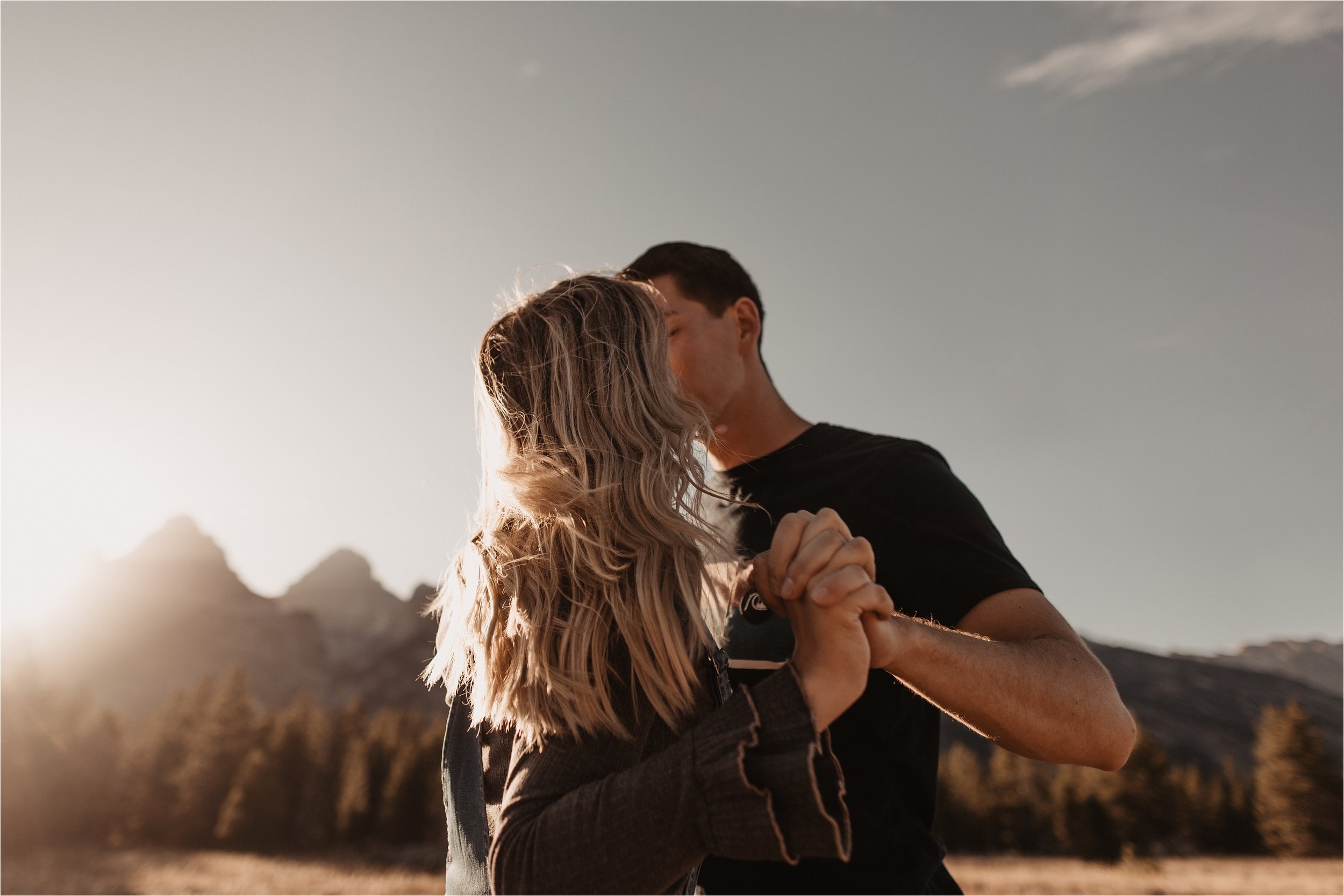 adventure-couple-photos-the-grand-tetons_0003.jpg