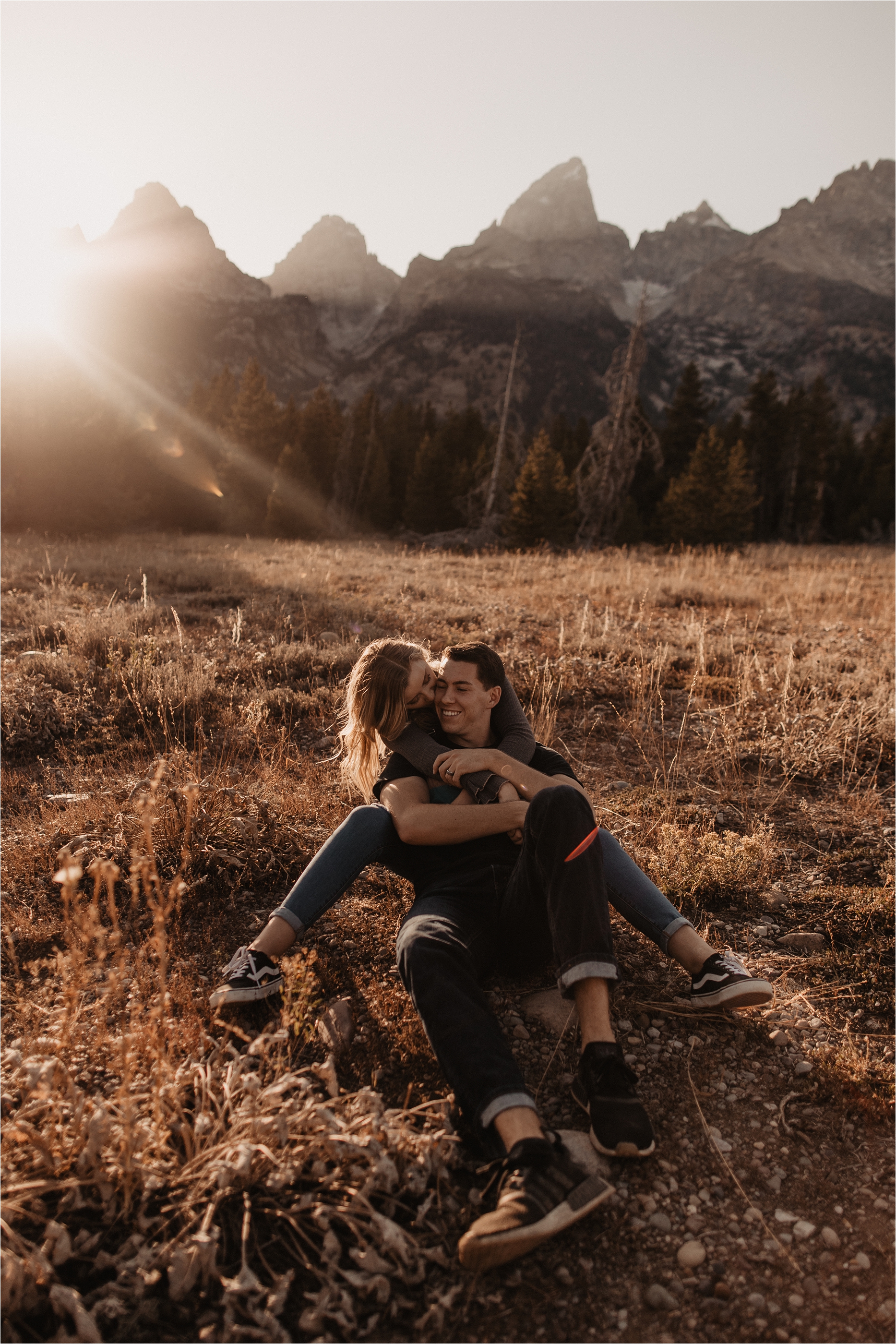 adventure-couple-photos-the-grand-tetons_0012.jpg