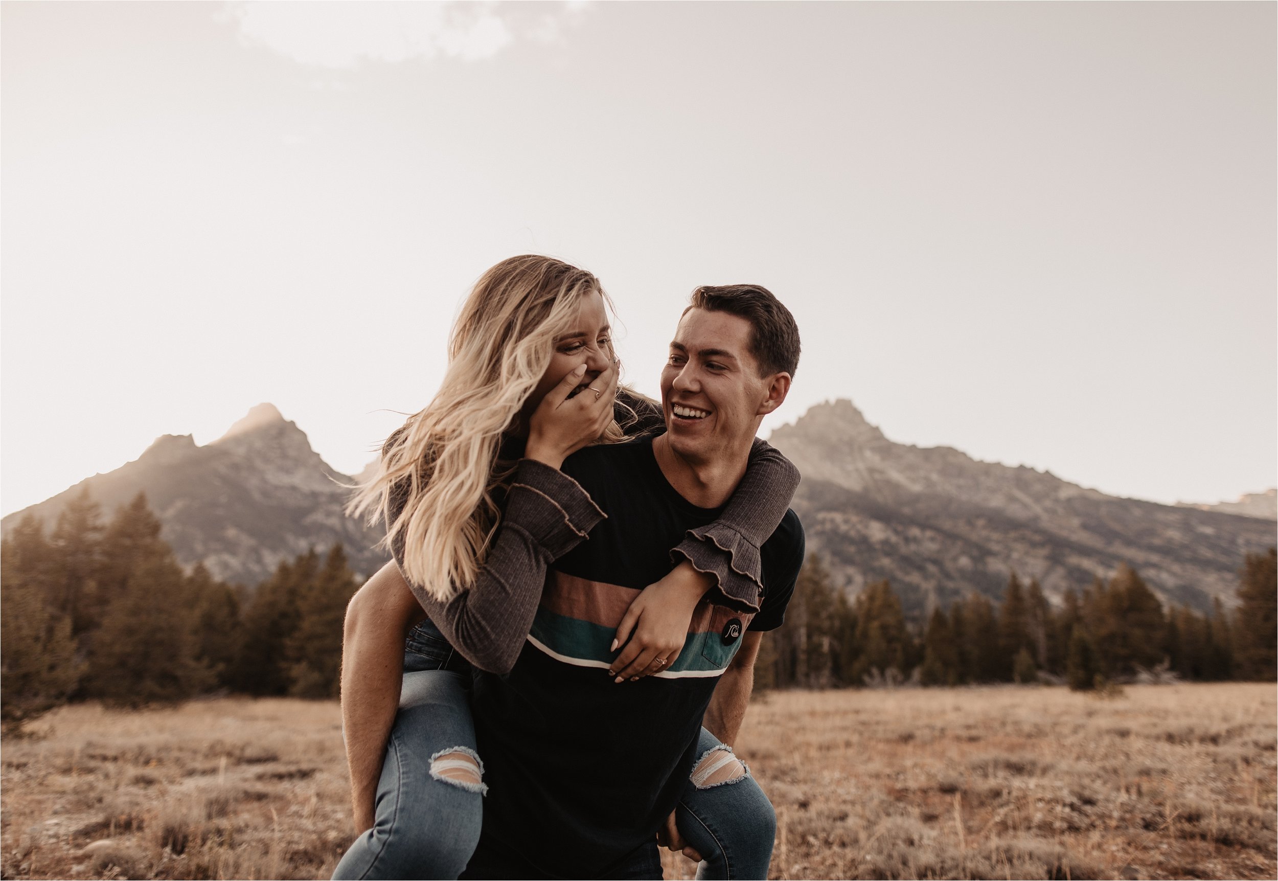 adventure-couple-photos-the-grand-tetons_0019.jpg