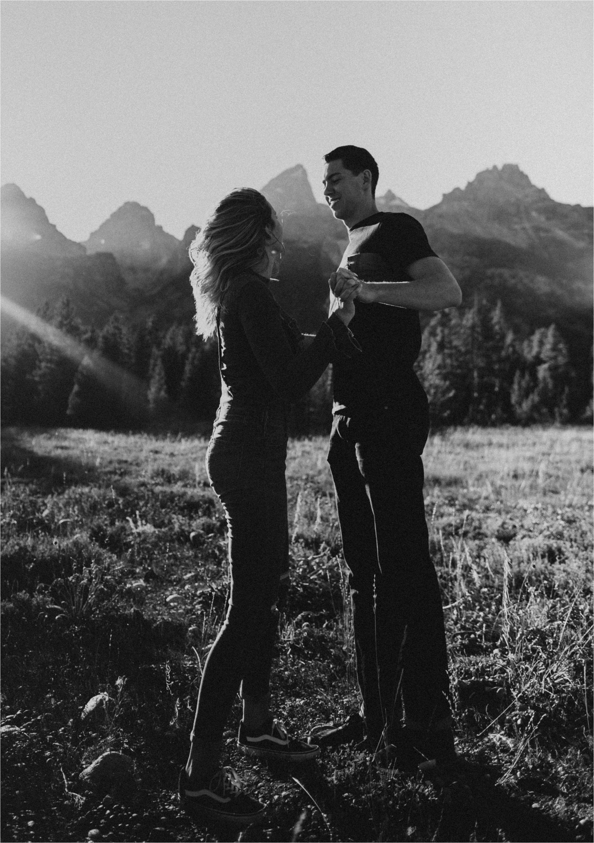 adventure-couple-photos-the-grand-tetons_0002.jpg