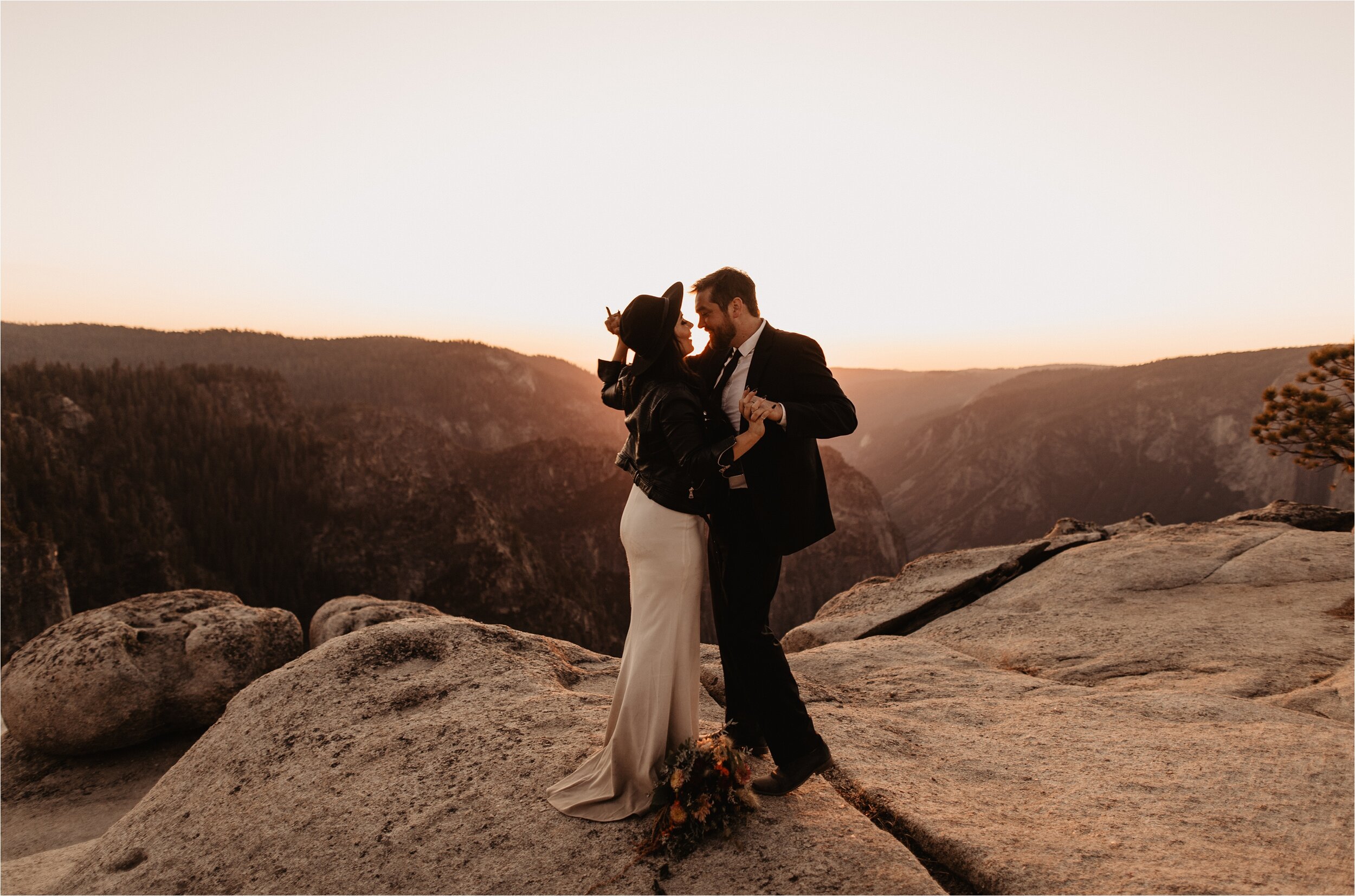 glacier-point-yosemite-elopement-ceremony_0074.jpg