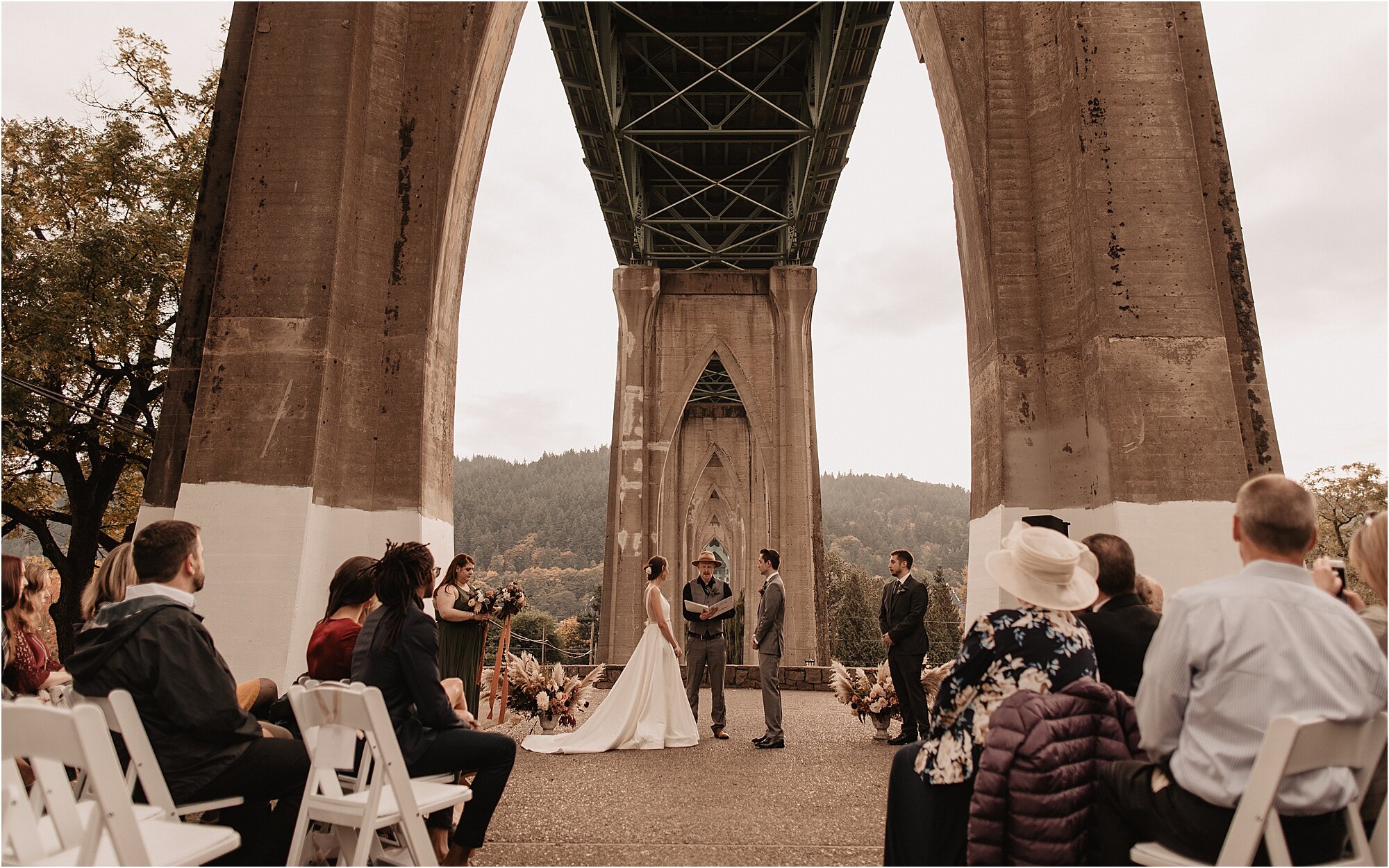 cathedral-park-intimate-portland-wedding_0036.jpg