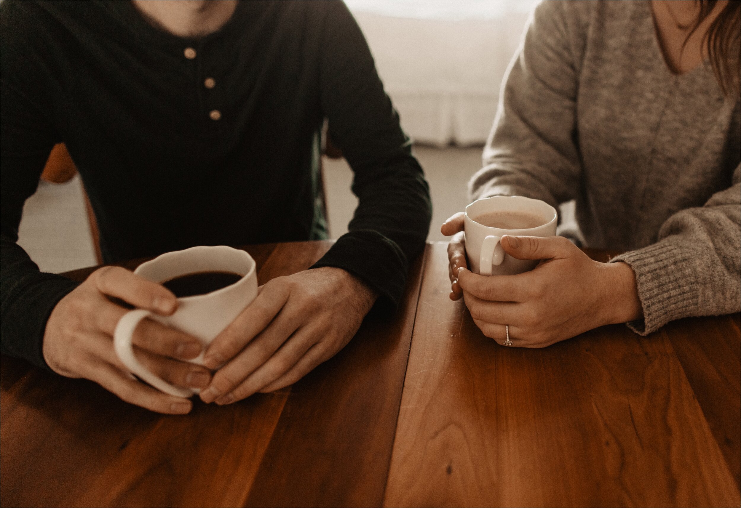 in-home-cozy-couple-session_0003.jpg