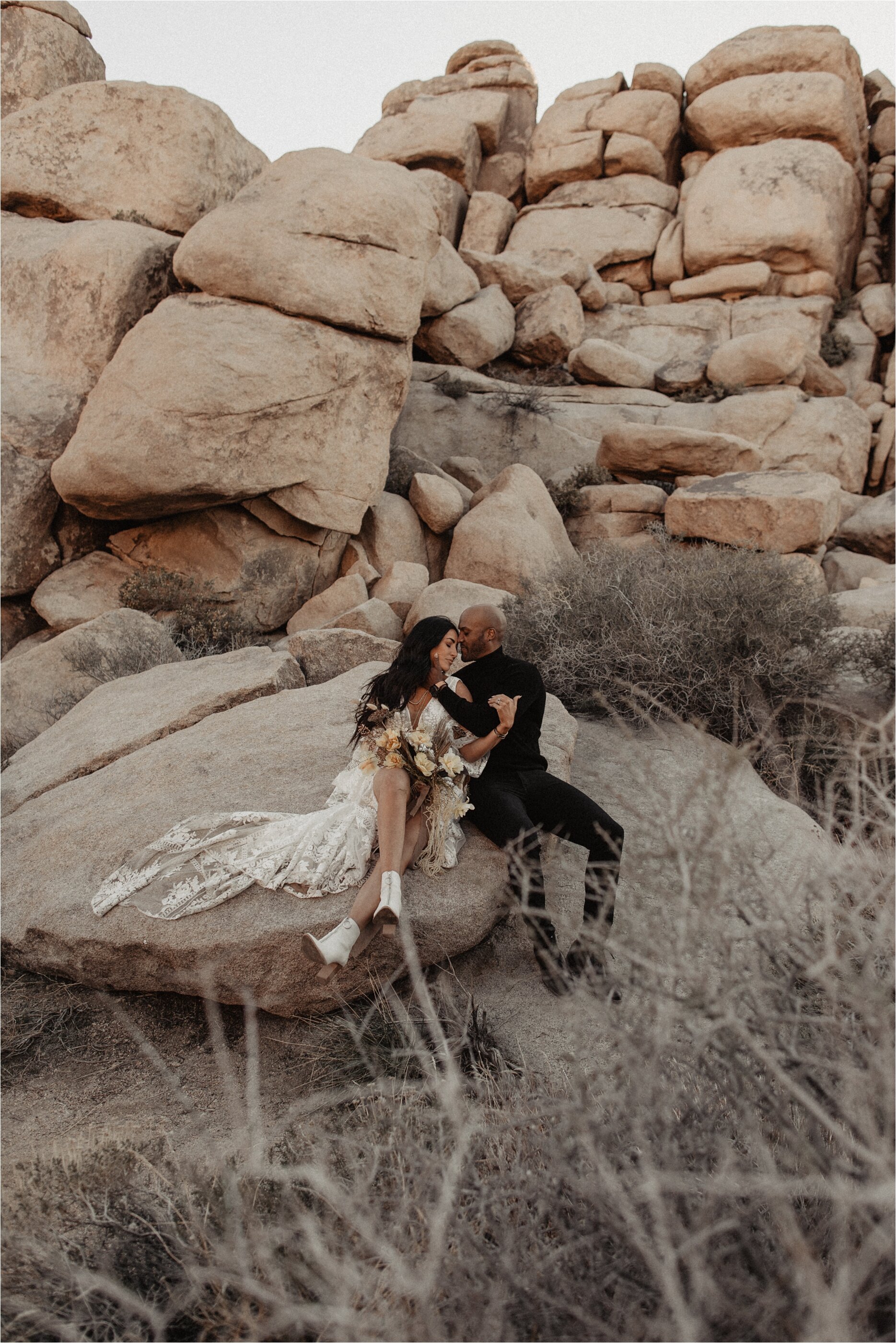 joshua-tree-adventure-elopement-ideas_0009.jpg