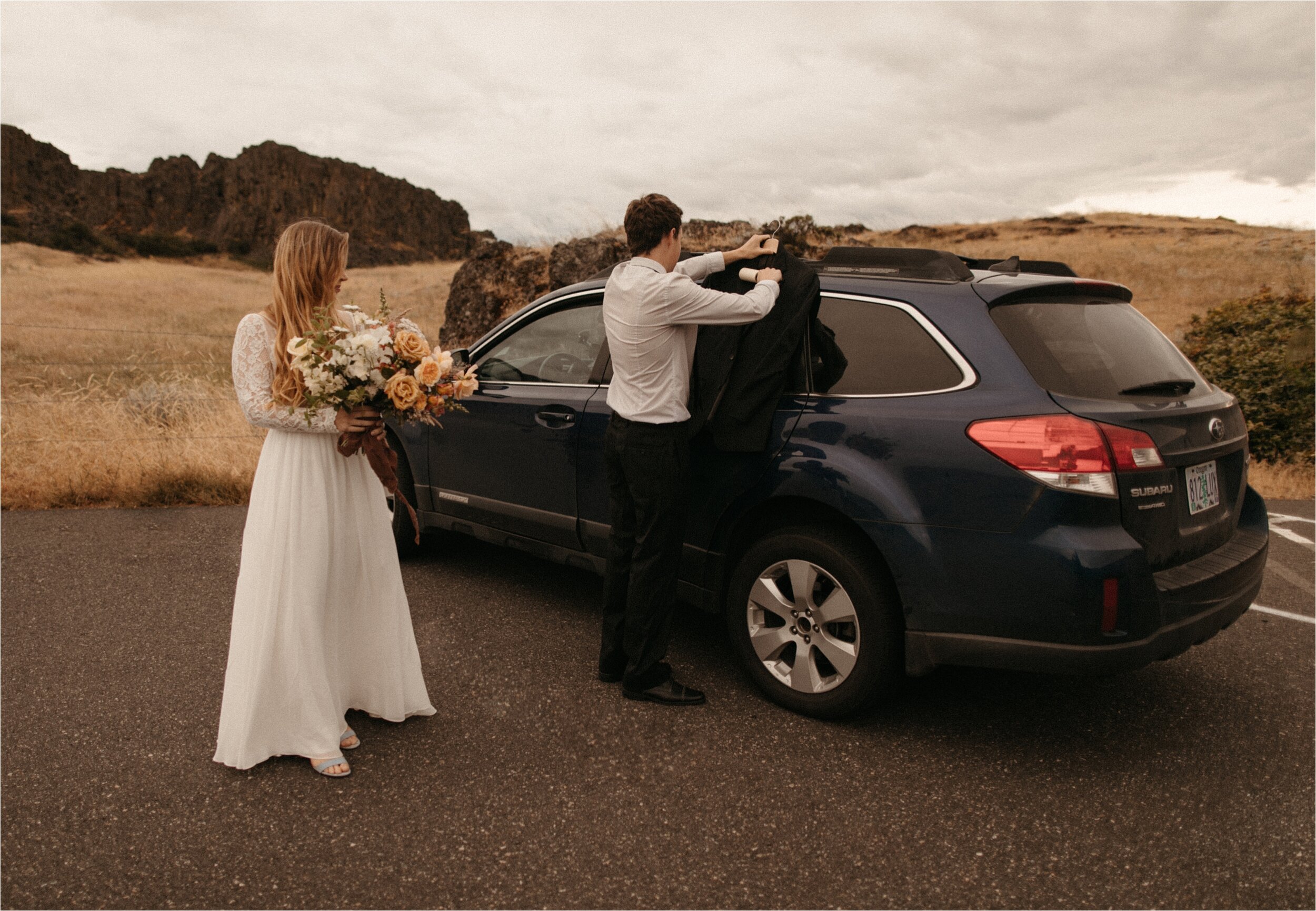 bend-central-oregon-elopement-photographer_0003.jpg