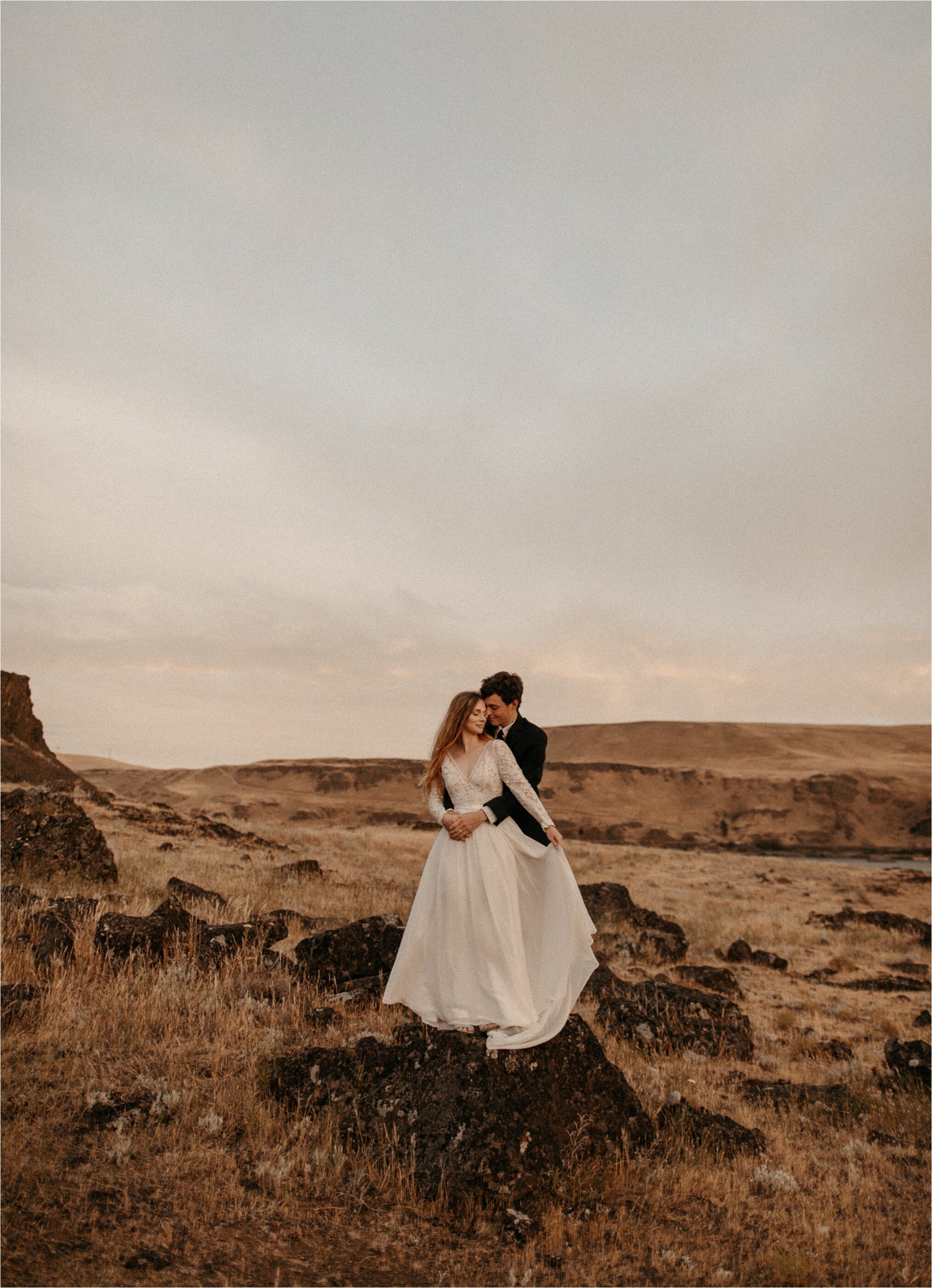 bend-central-oregon-elopement-photographer_0023.jpg