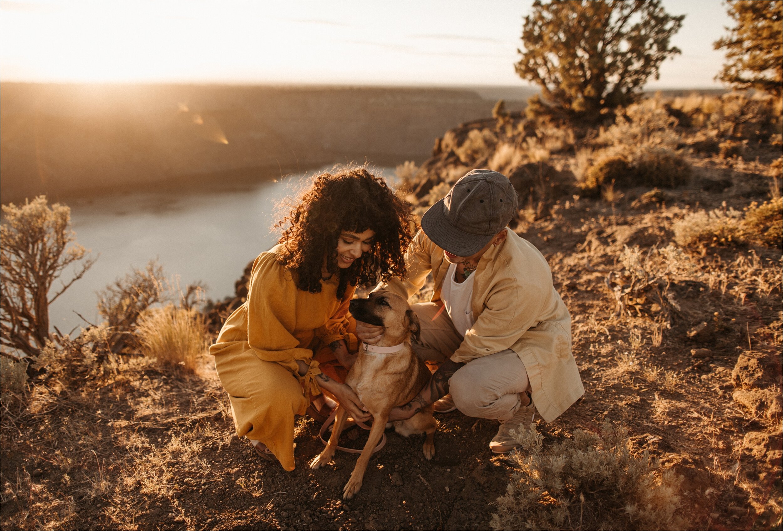 bend-oregon-couple-photos-desert-lake_0013.jpg