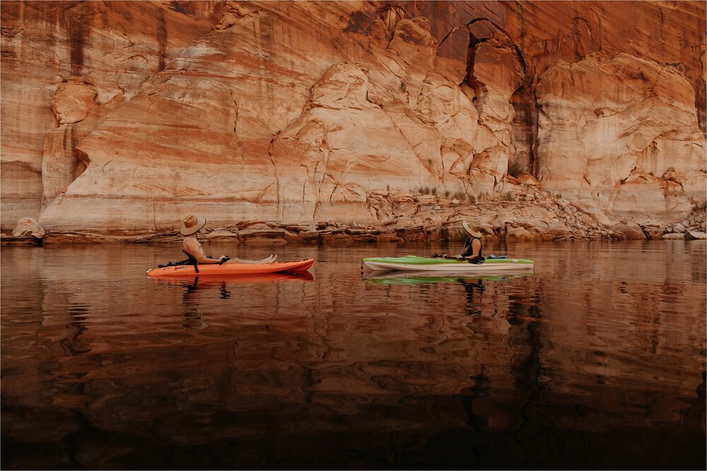 lake-powell-couple-photos-adventure_0008.jpg