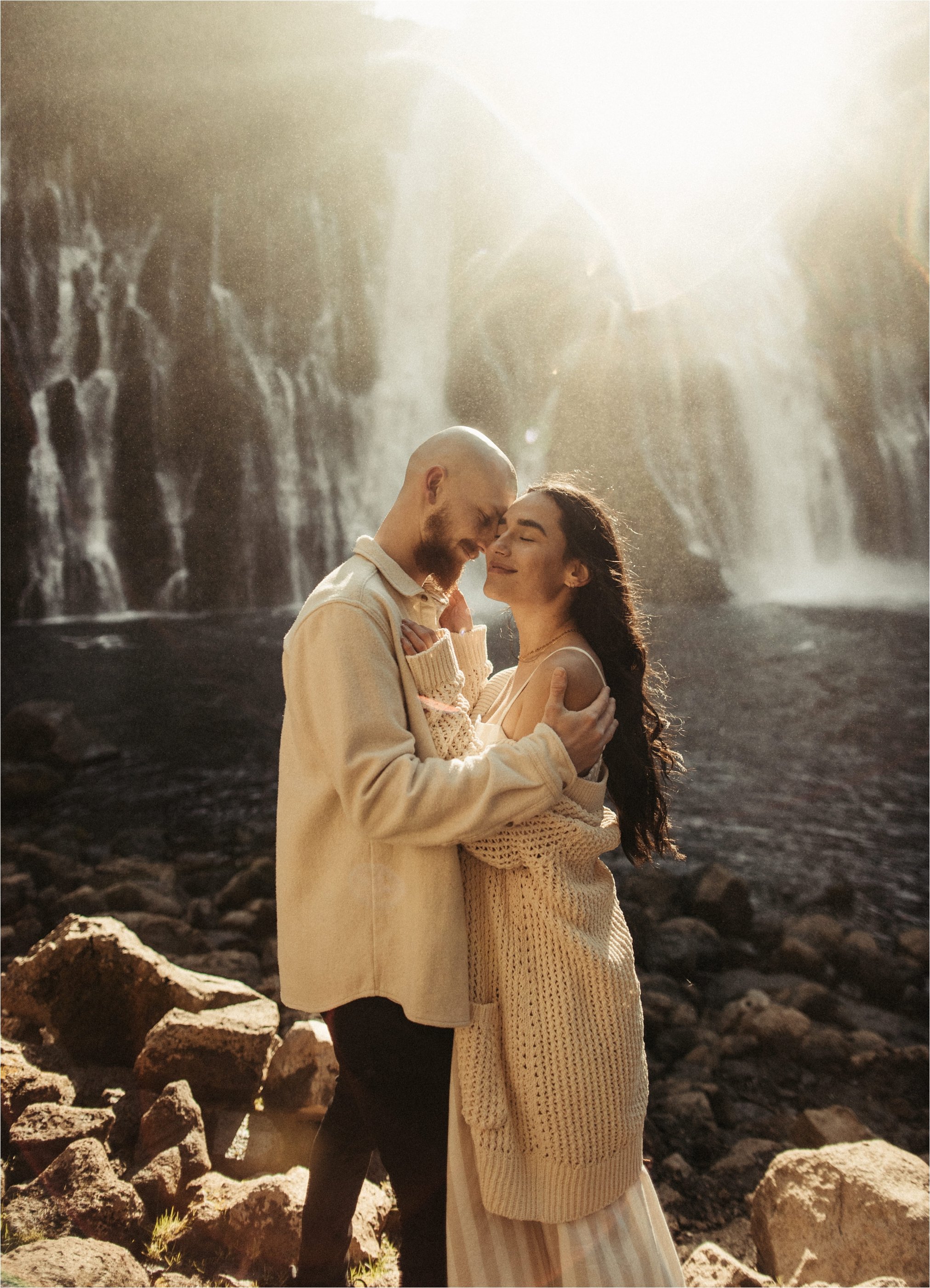 Burney-falls-northern-california-couple-photos_0008.jpg