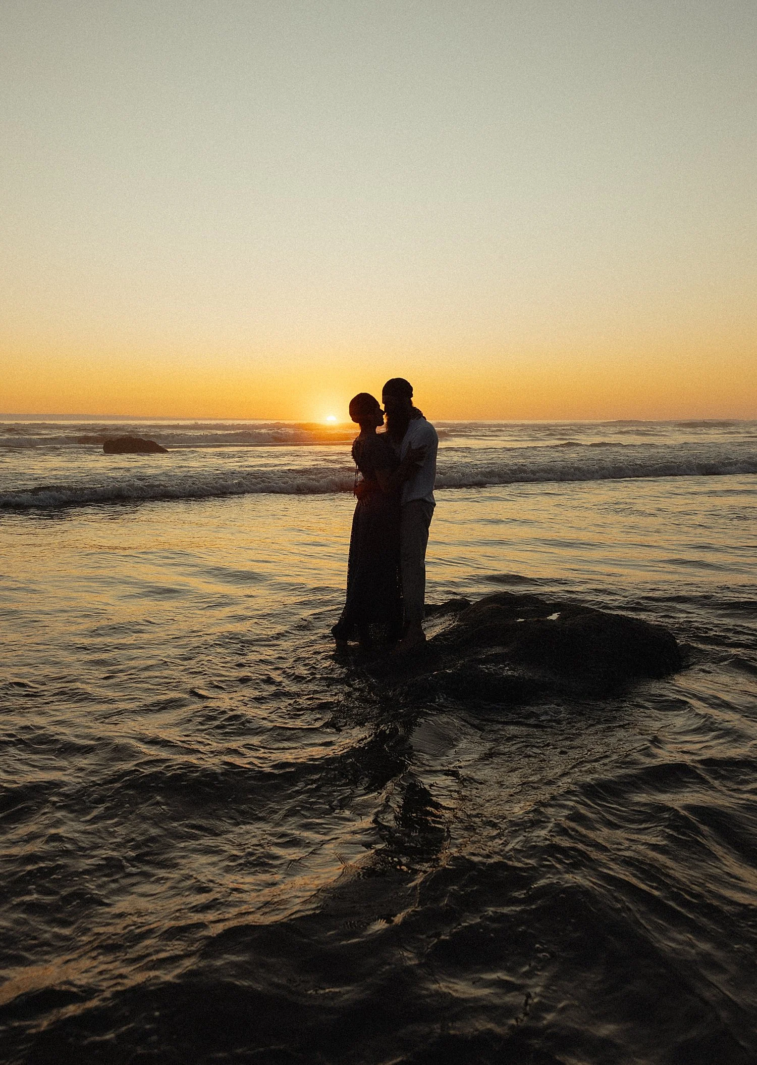 oregon-coast-clifftop-engagement-photos_0036.jpg