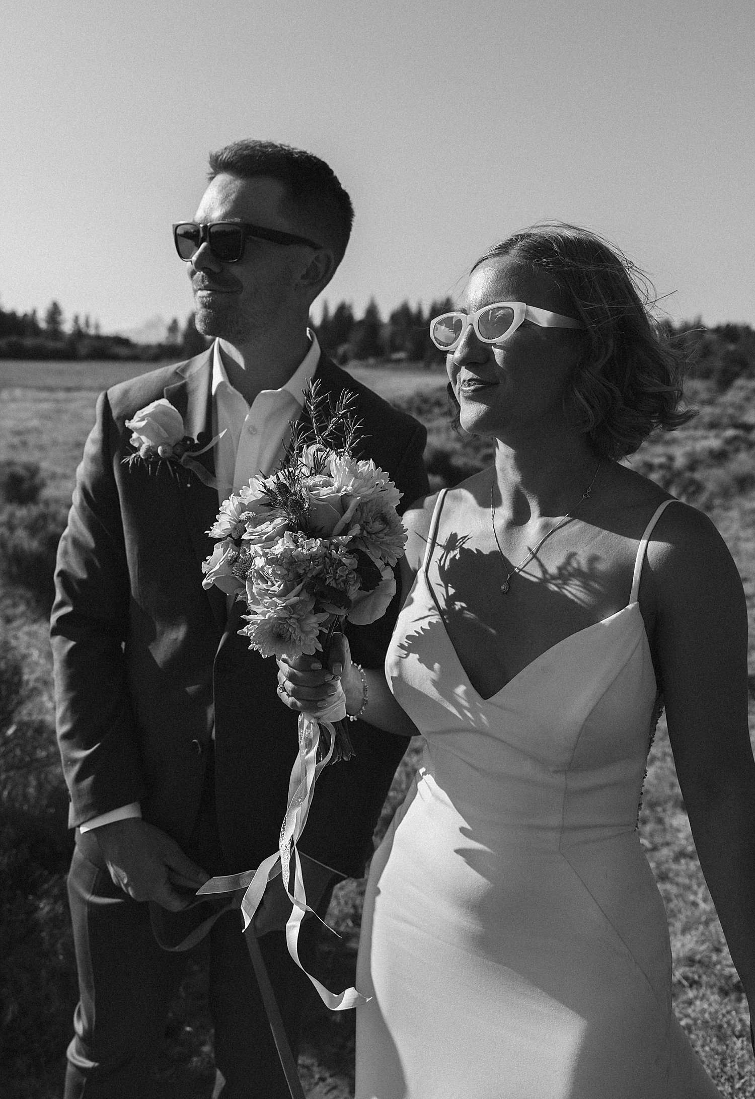 central-oregon-sparks-lake-elopement_0049.jpg