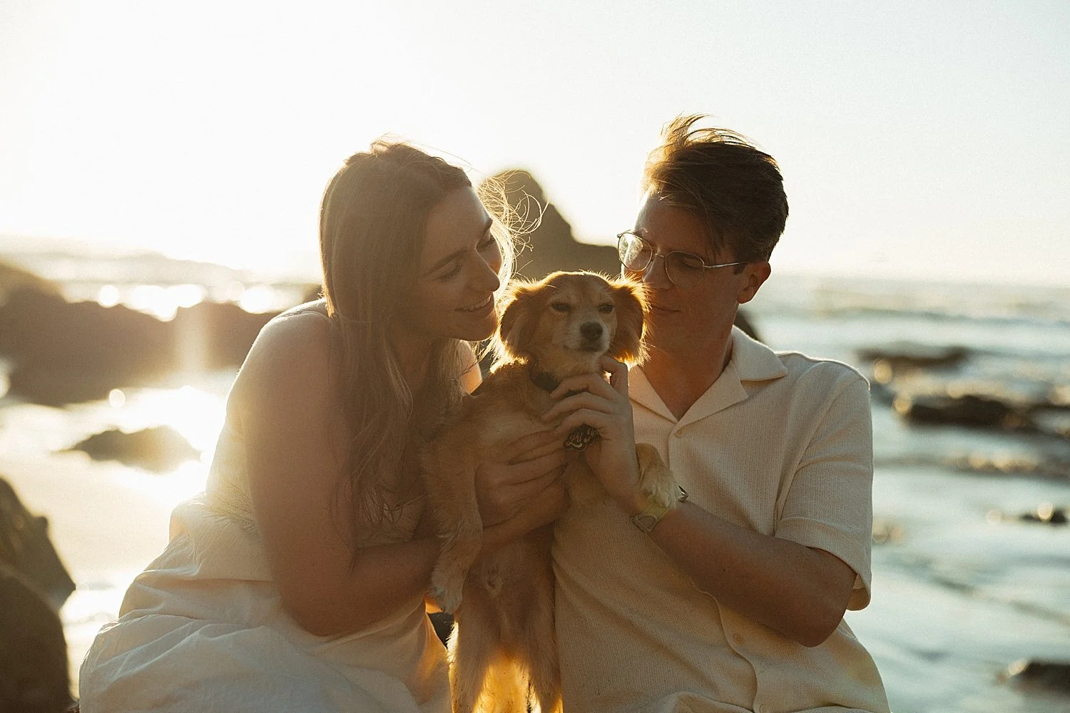 cannon-beach-engagement-photos-golden-hour_0014.jpg