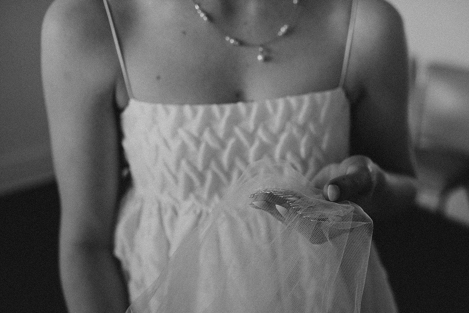baker-building-modern-oregon-wedding_0011.jpg