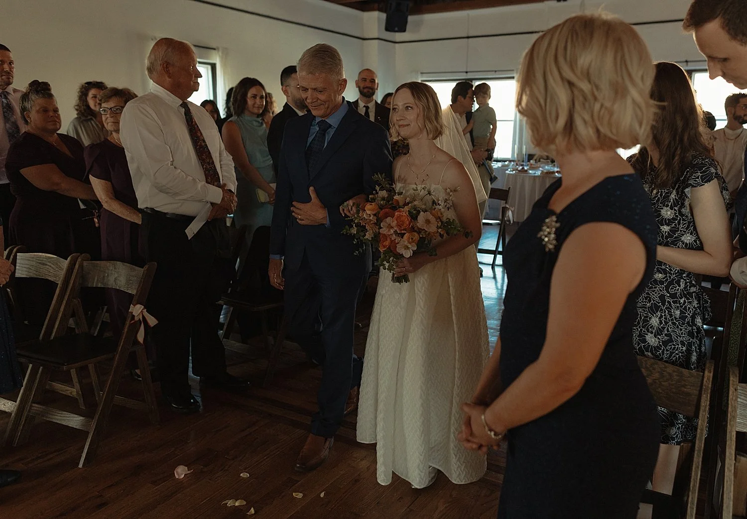 baker-building-modern-oregon-wedding_0024.jpg