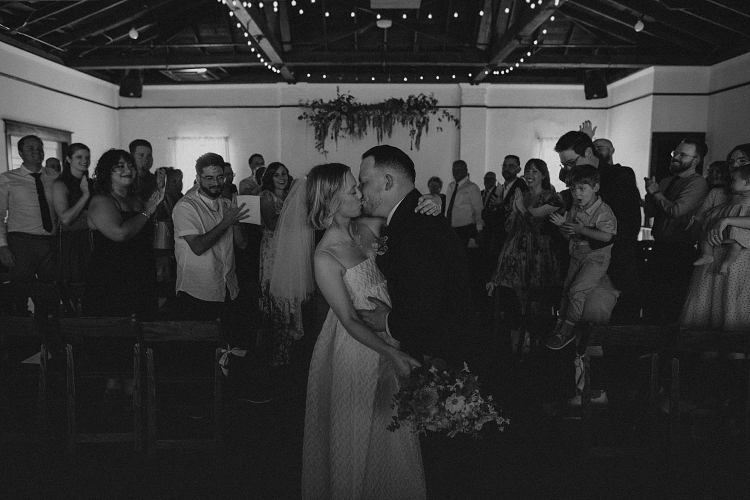 baker-building-modern-oregon-wedding_0027.jpg