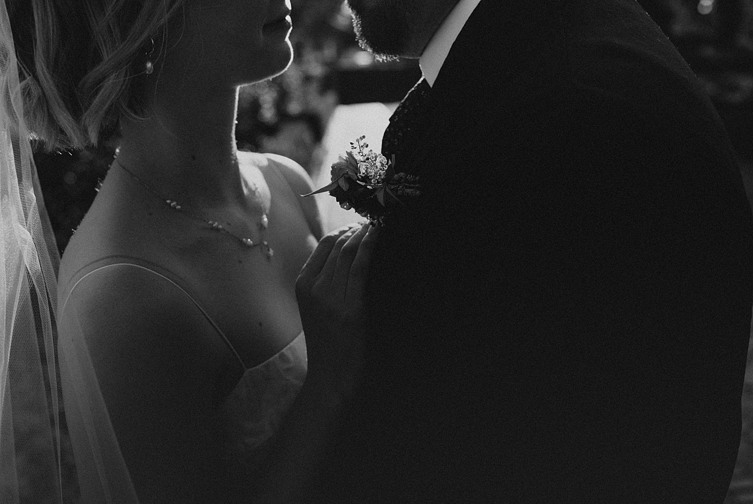 baker-building-modern-oregon-wedding_0040.jpg