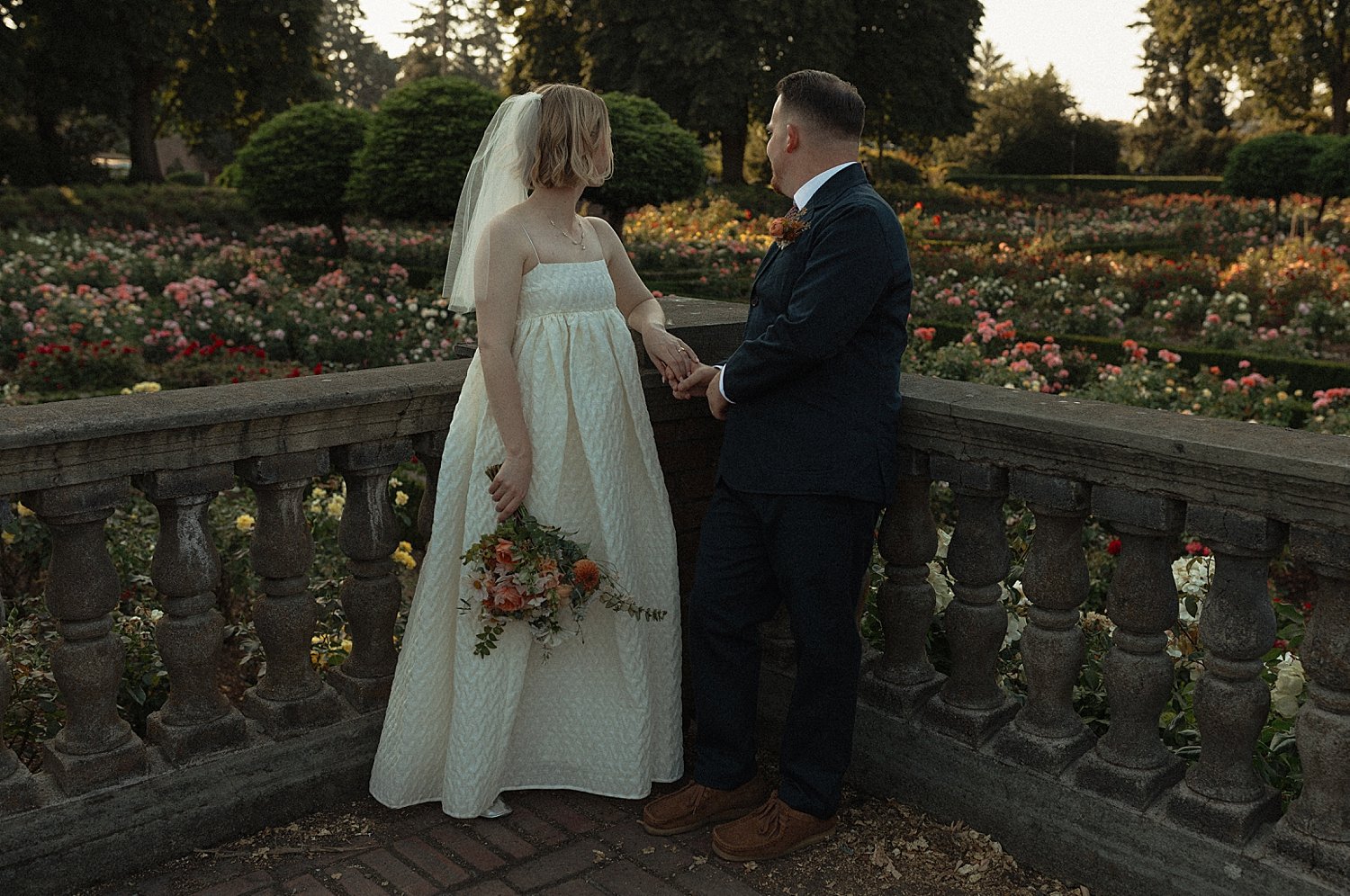 Artful Wedding at The Baker Building in Portland | Minimal and Modern Inspiration