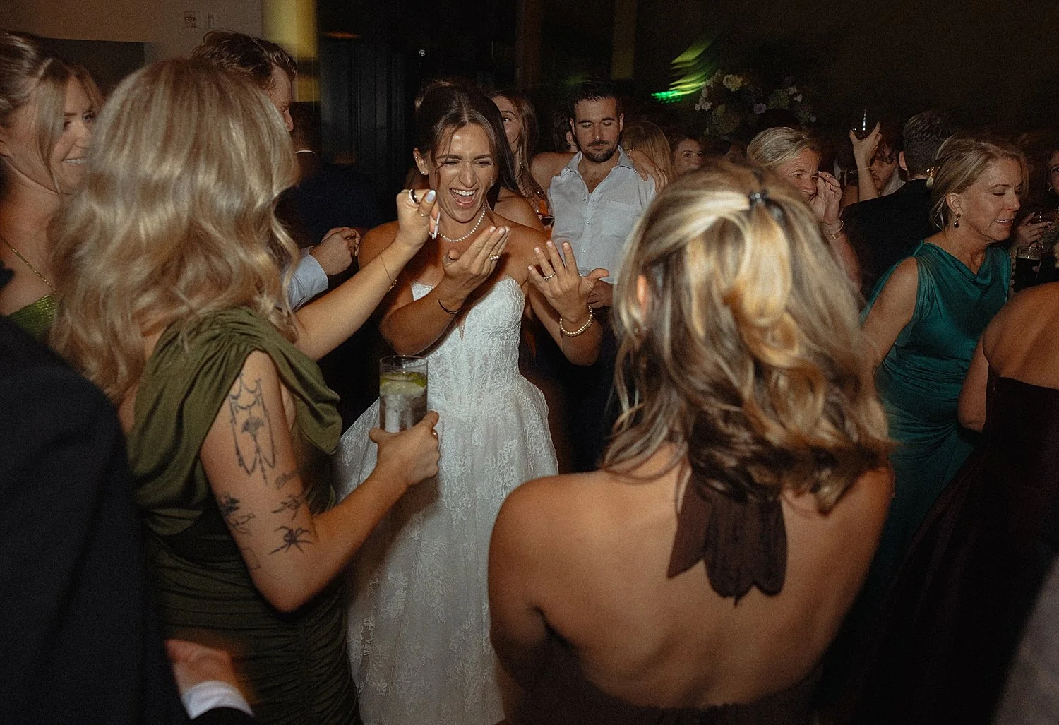 amaterra-winery-wedding-portland-oregon_0054.jpg